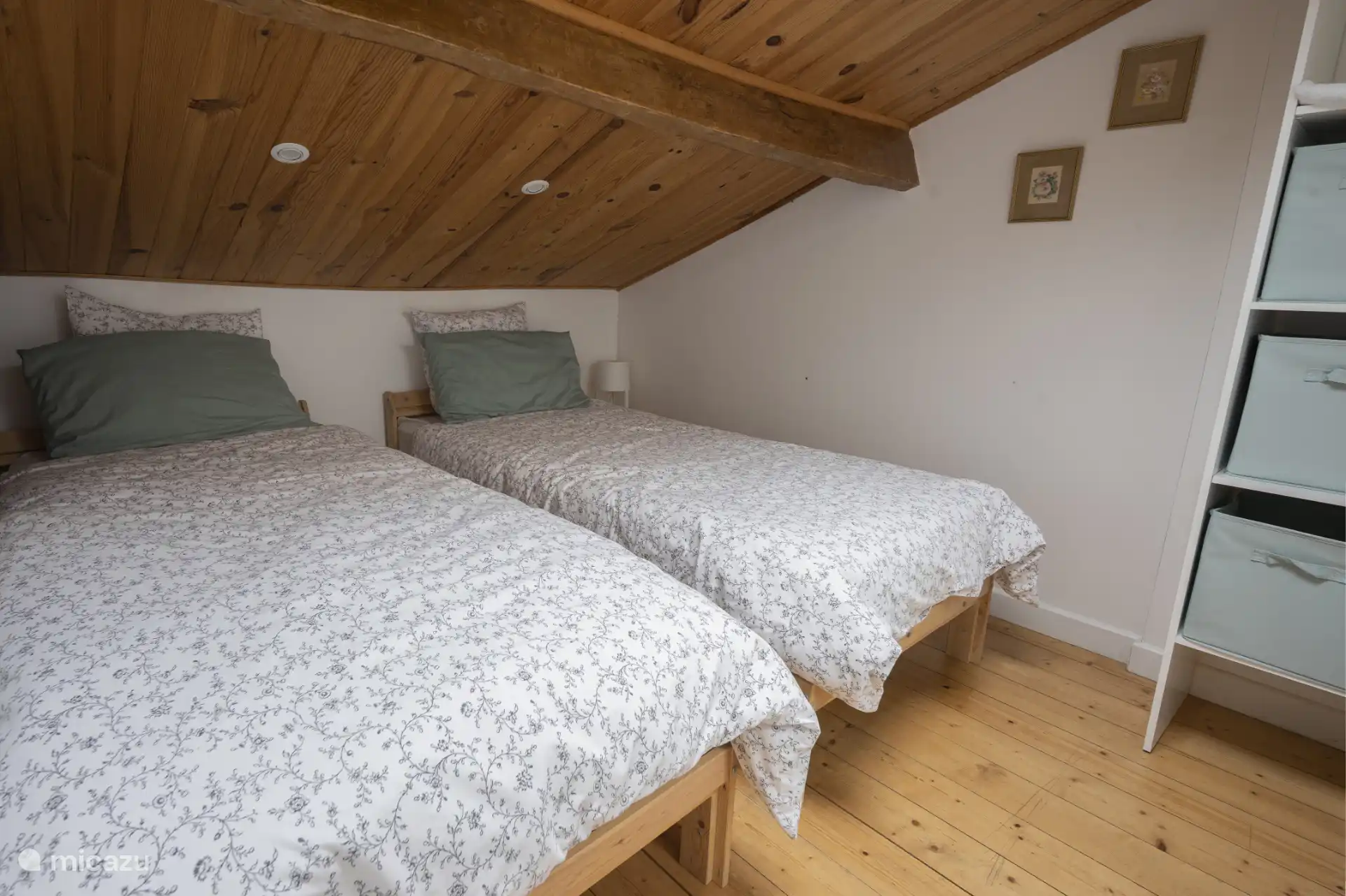 Schlafzimmer 3 oben, 2 Betten 90x200