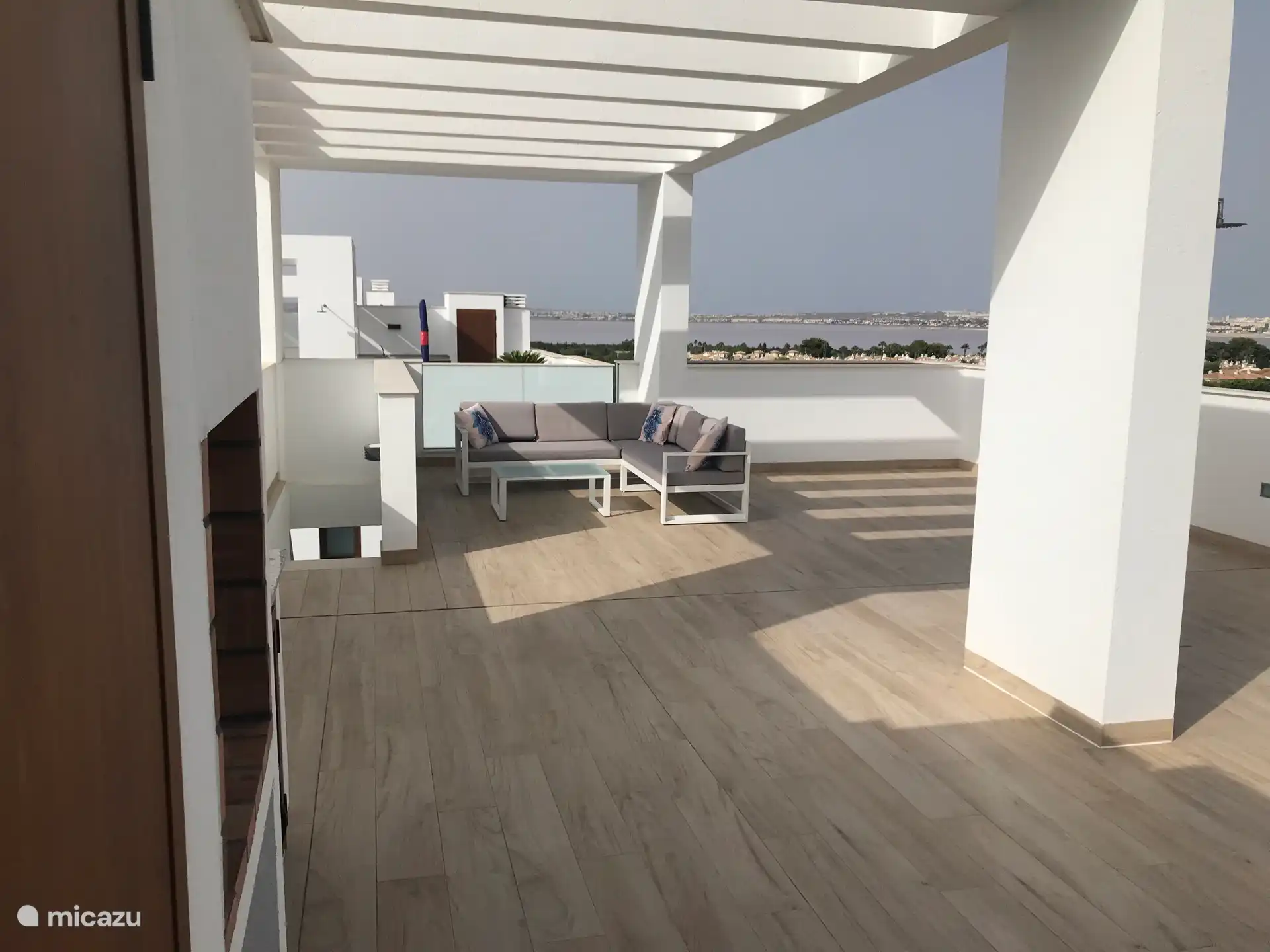 Roof terrace with salt lake views