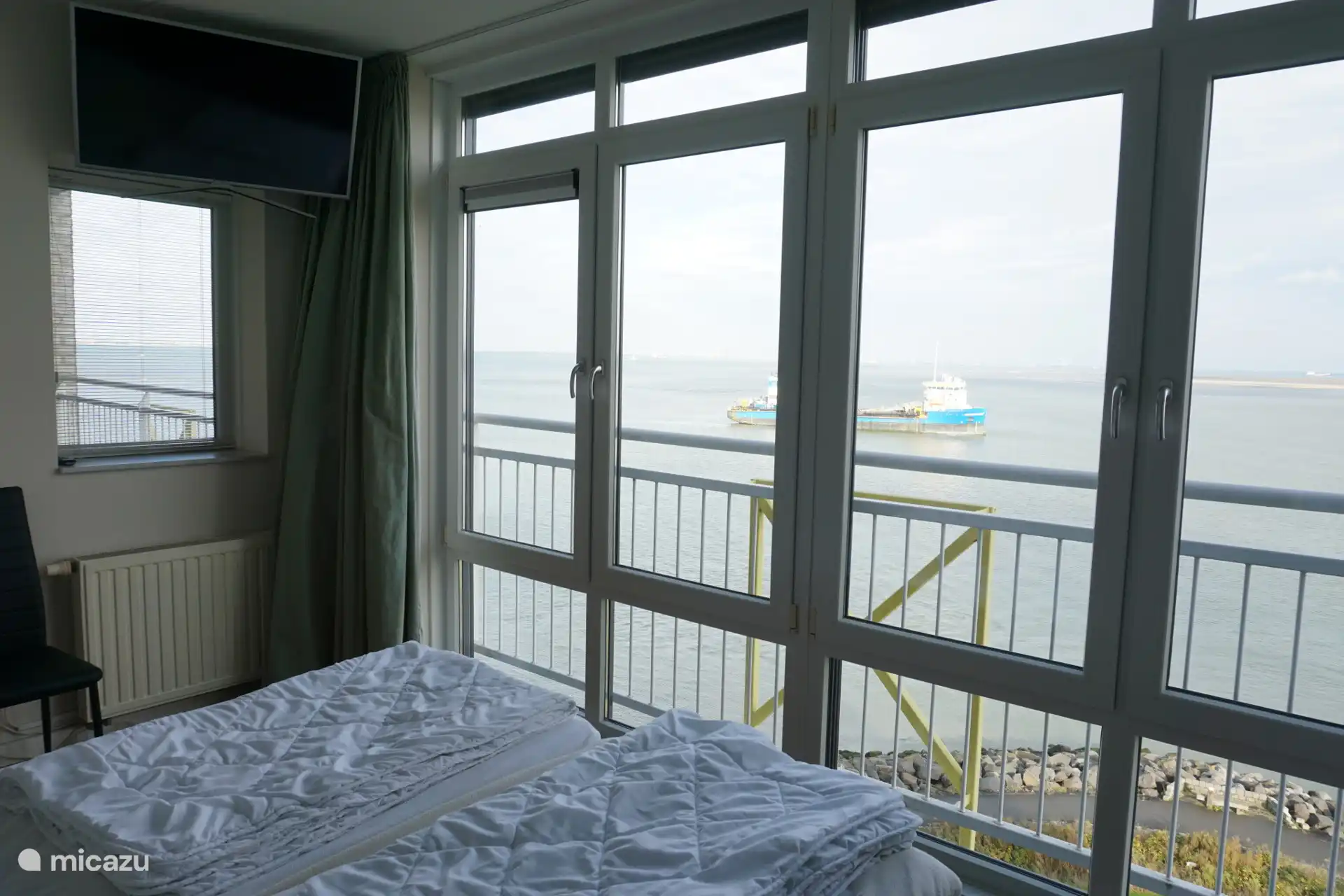Uitzicht vanuit slaapkamer
