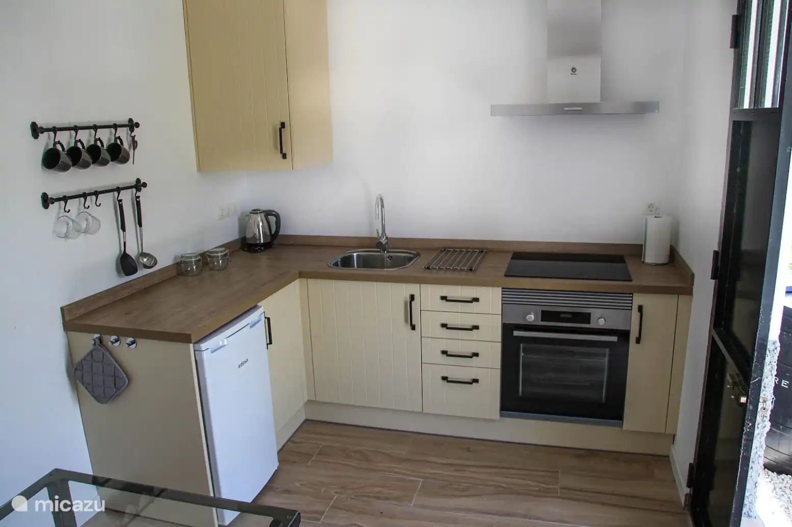 the kitchen in the apartment