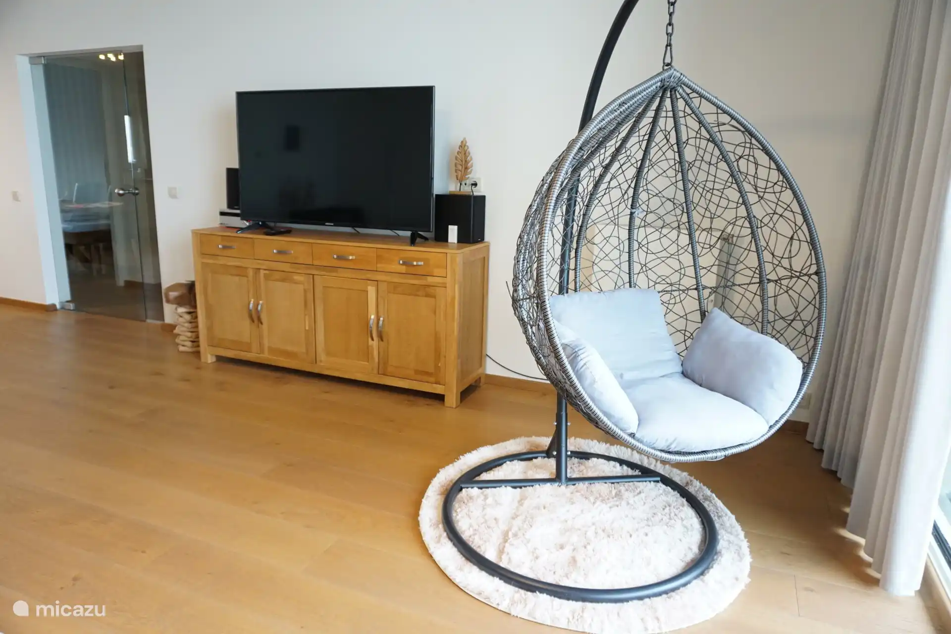 TV/Multimedia, zithoek