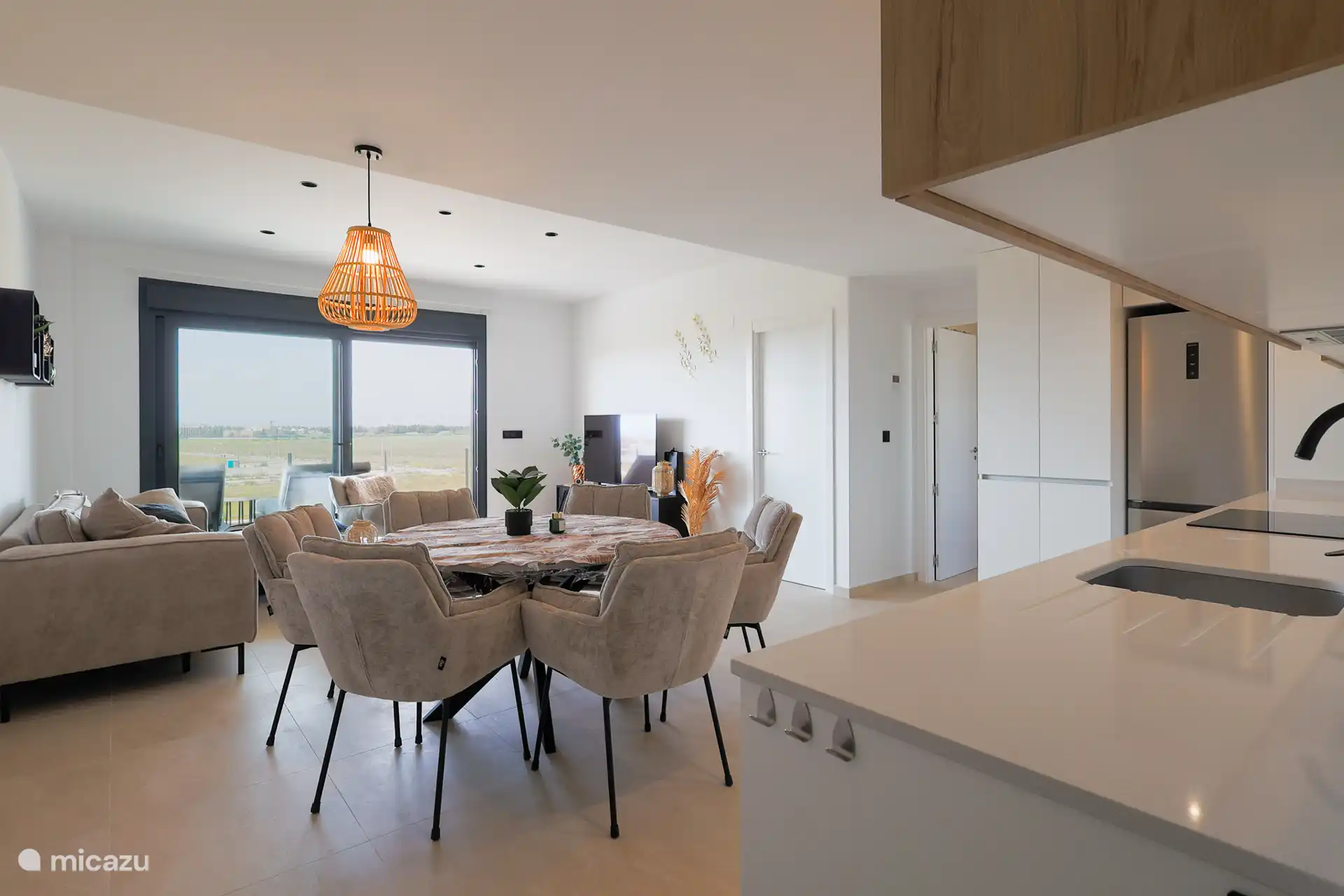 Ruime woonkamer
