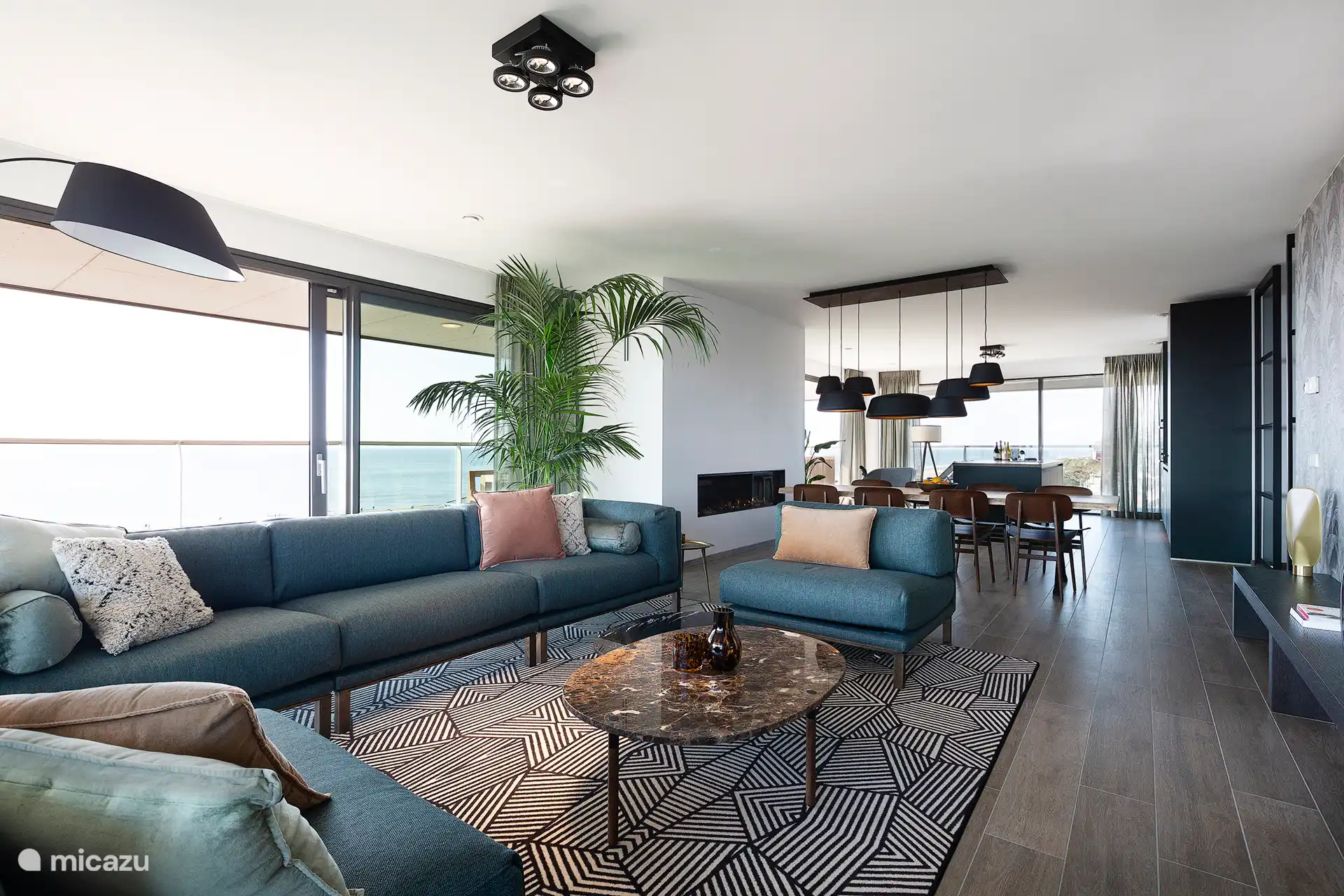 Shopping, Netherlands, North Holland, Egmond Aan Zee, apartment Droomsuites 8 persoons appartement