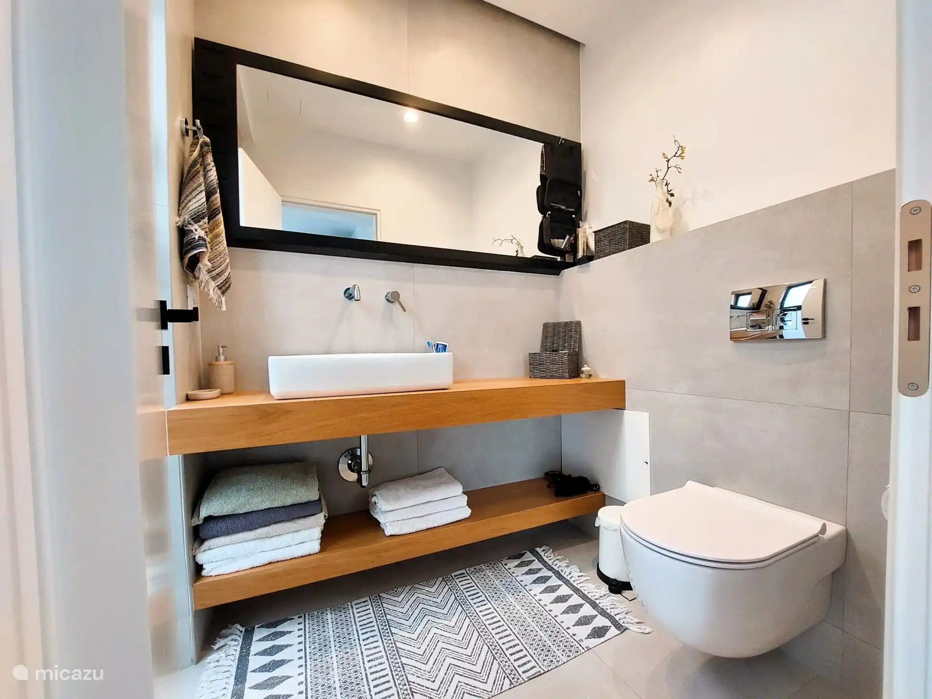 Separate Toilette im Haupthaus