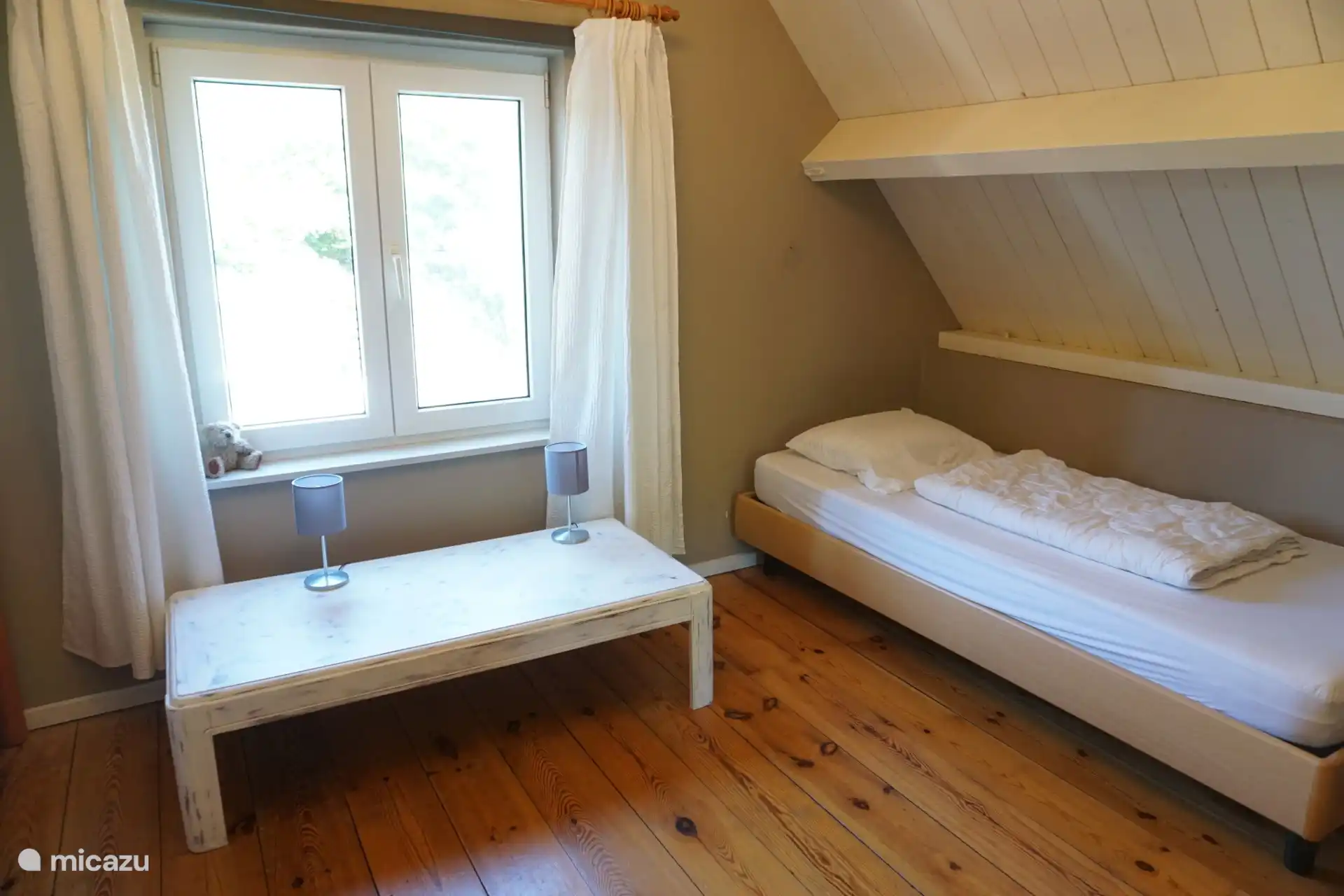 Schlafzimmer-Gartenseite