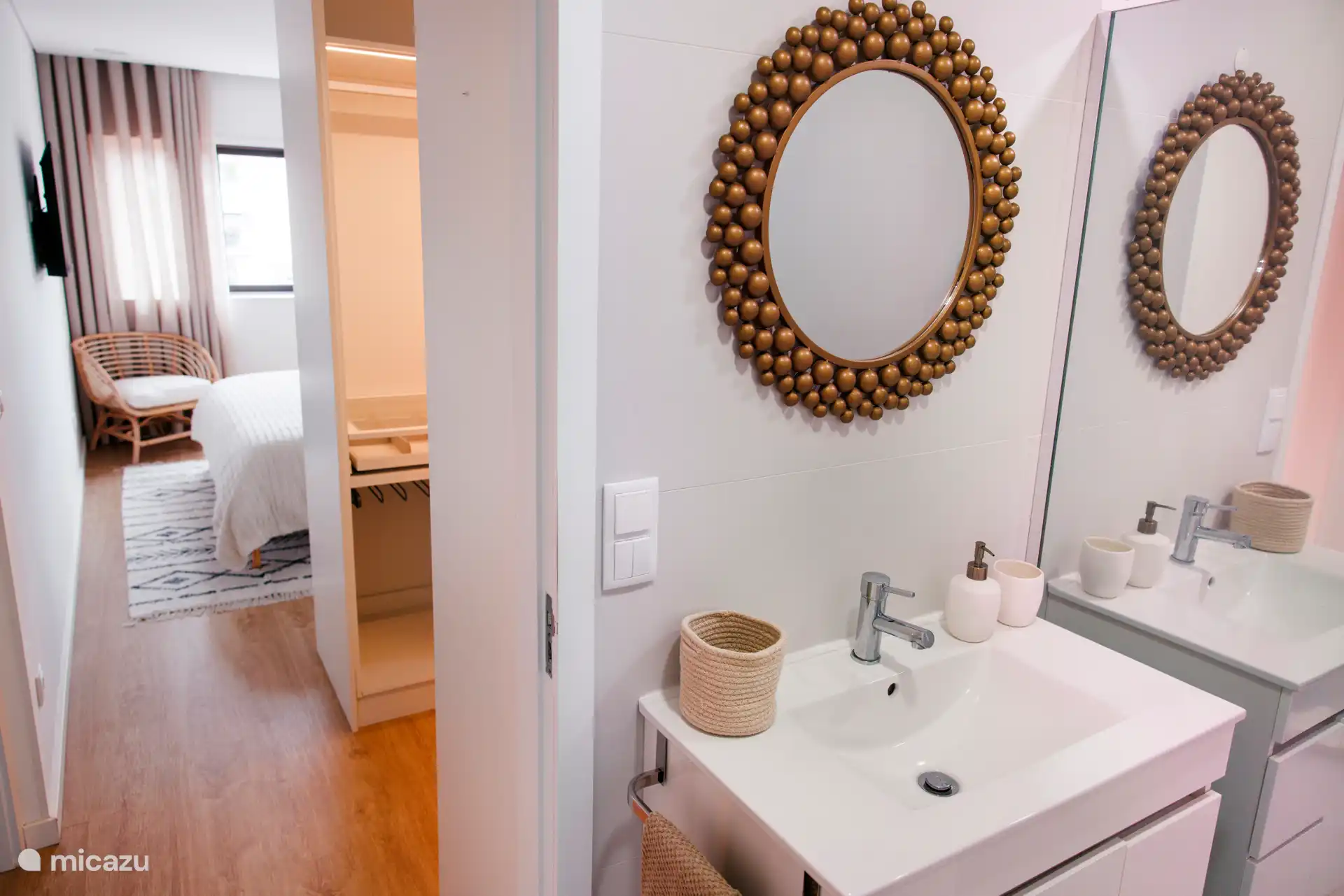 Badkamer in de hoofdslaapkamer
