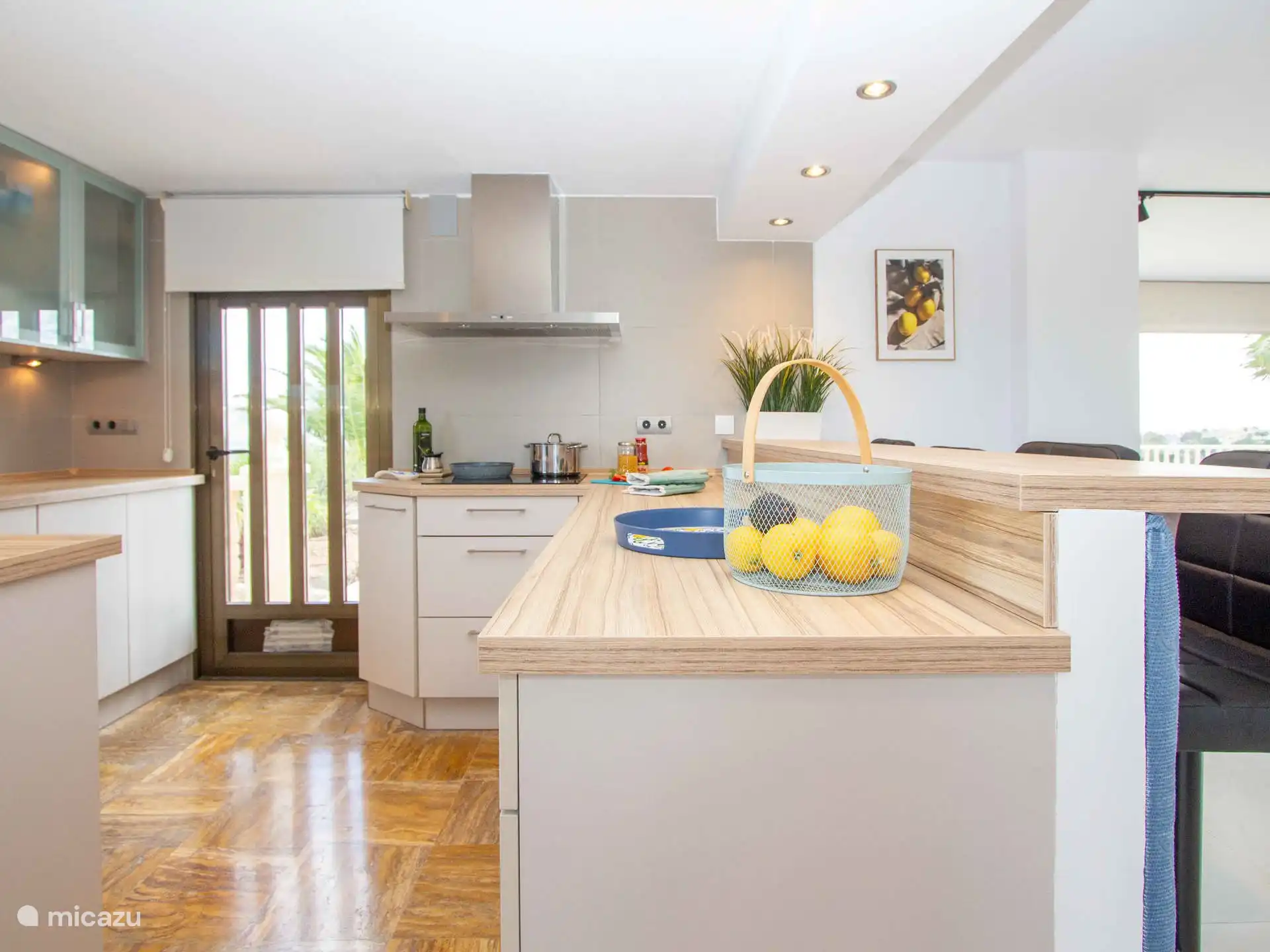 Villa Muchavista - The open kitchen 