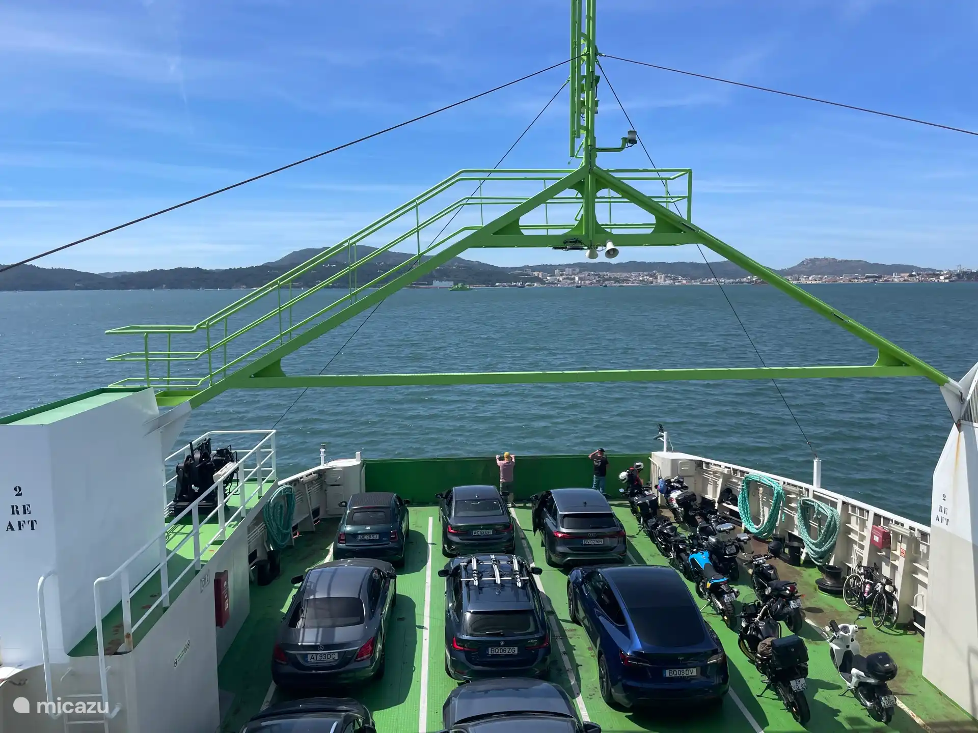 De ferry vaart in het hoogseizoen 2 keer in het uur naar het prachtige Setubal. Deze stad is zeker een bezichting waard