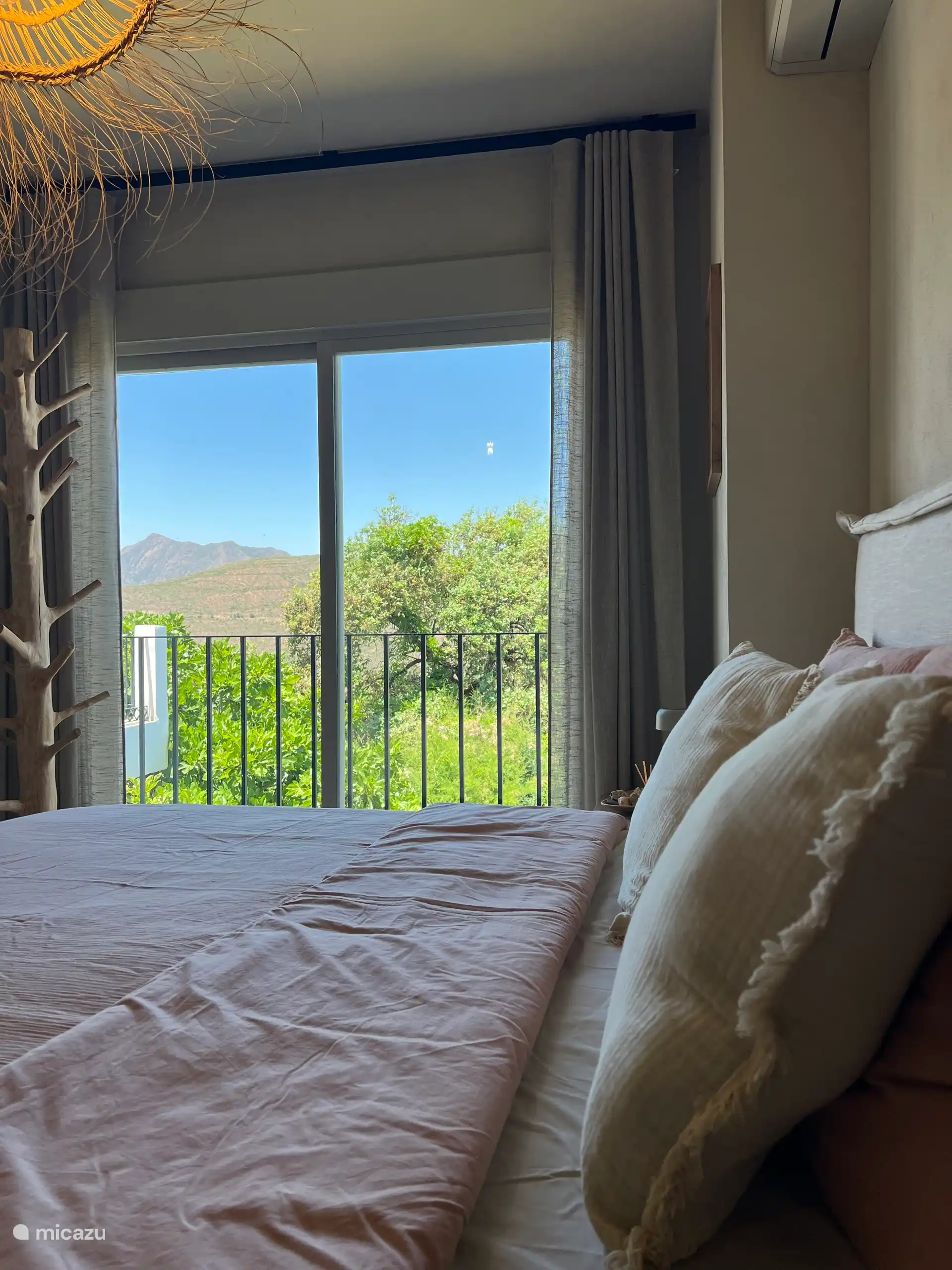 La vue depuis la première chambre d’amis.