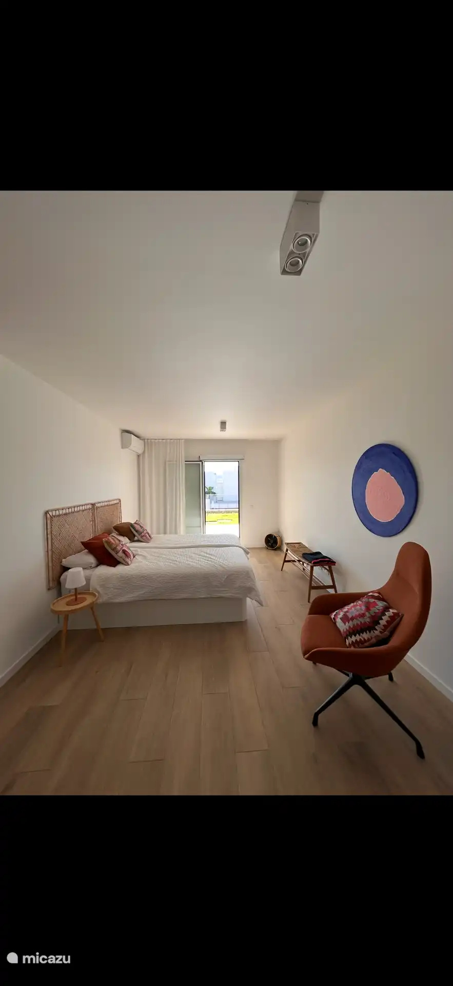 1st large bedroom