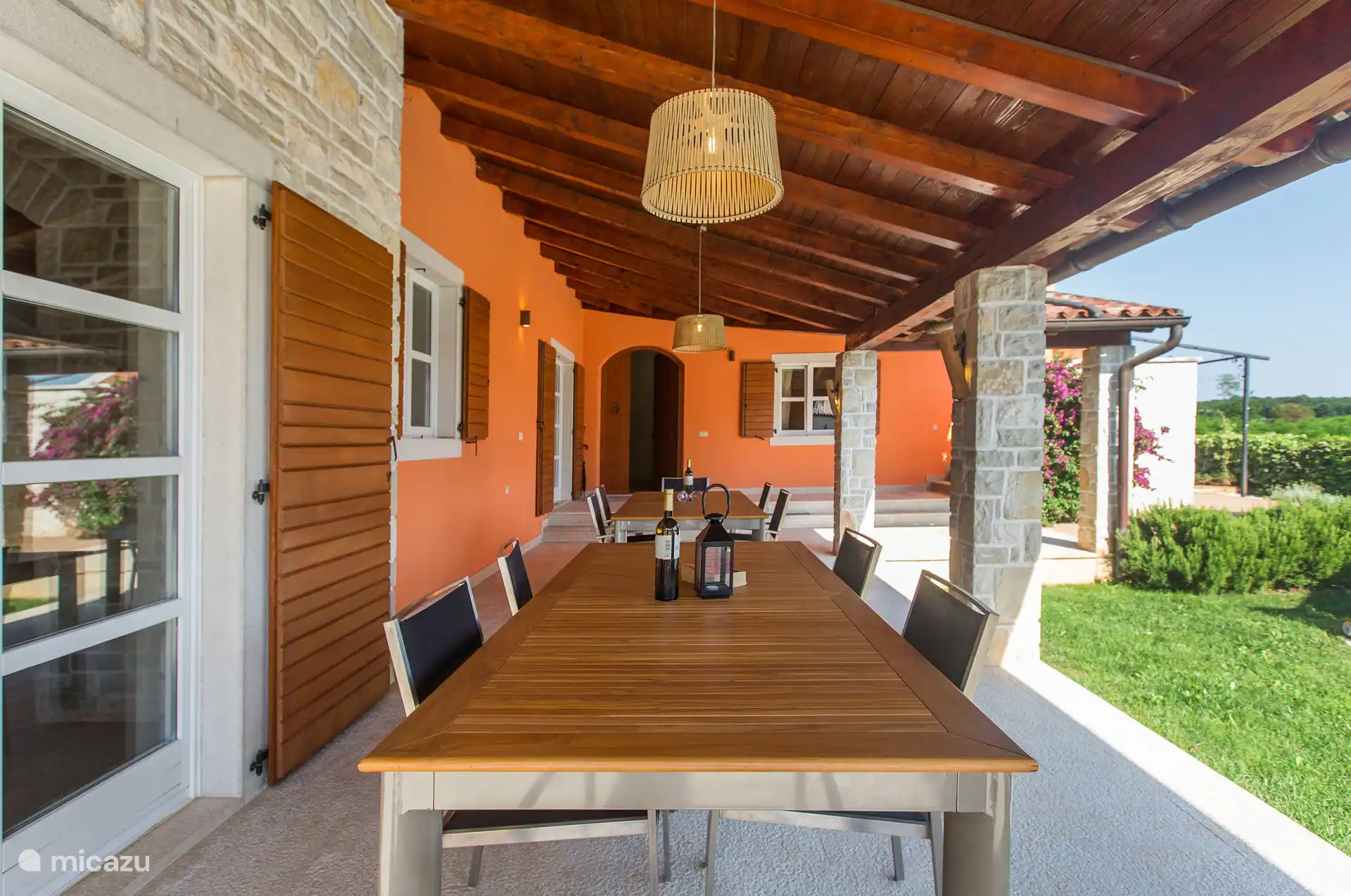 Schattige Terrasse