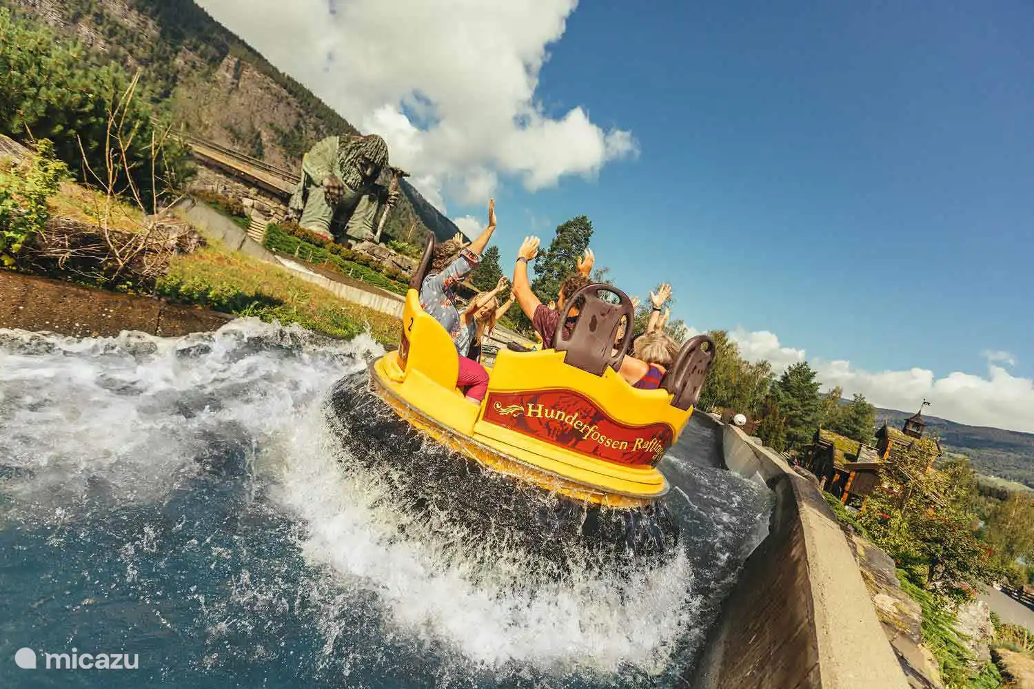 Amusement park of Hunderfossen is just around the corner.