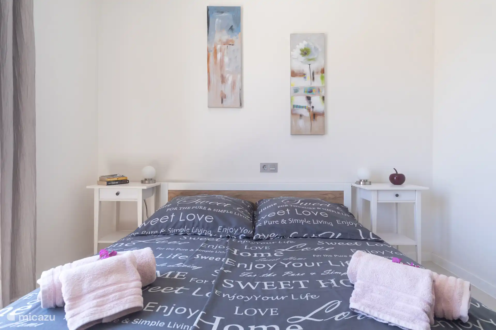 Chambre 2, lit 200 x 160 cm 
