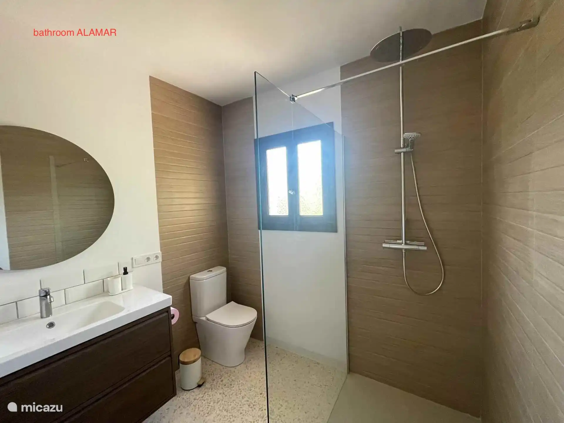 baño ALAMAR
