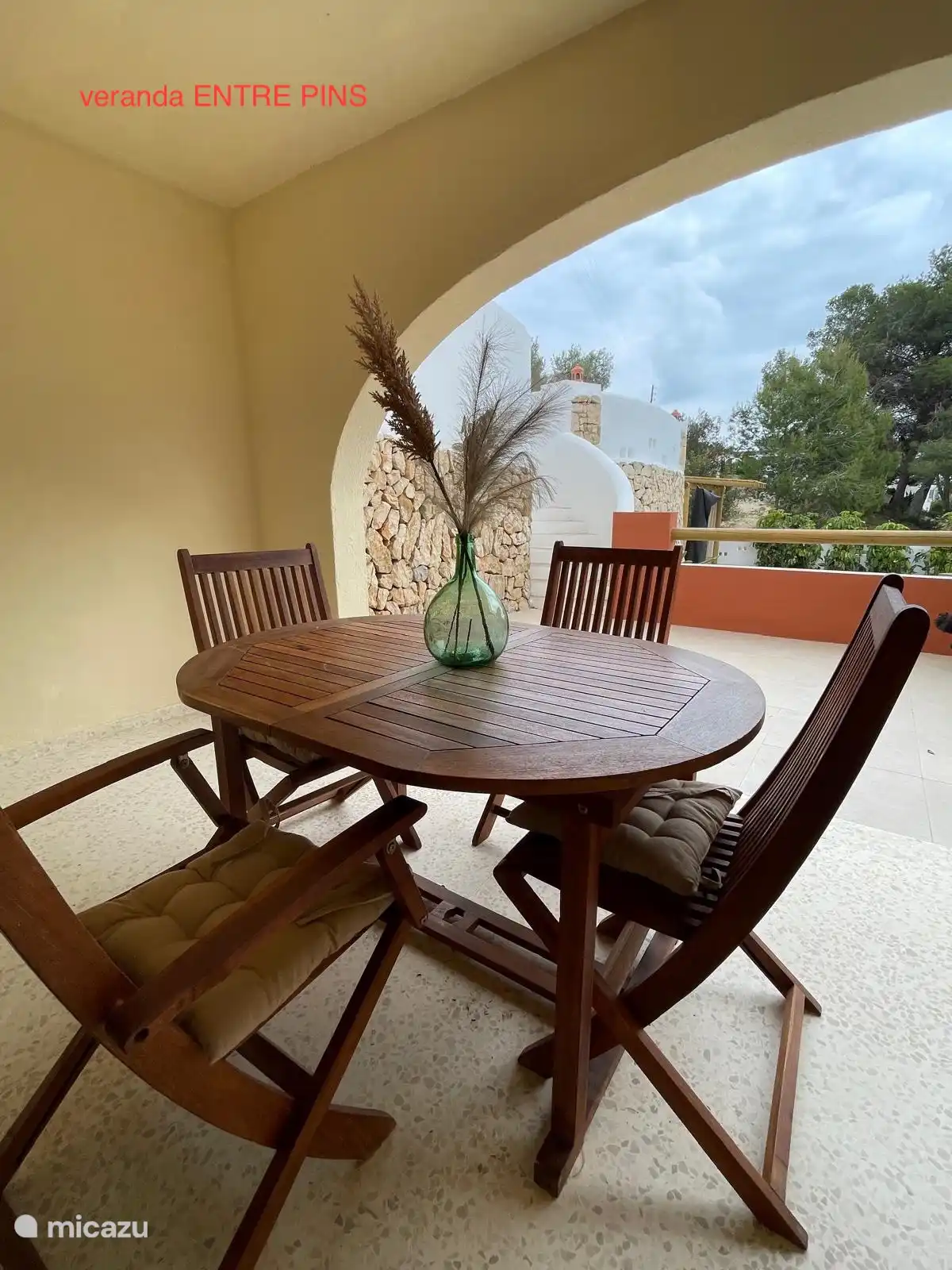 PINES DE VERANDA ENTRE