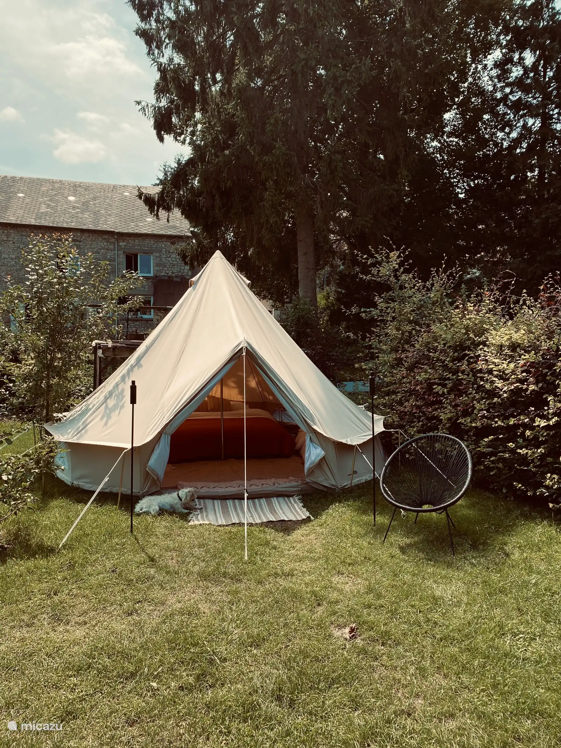 Optionele tenten bij het huis