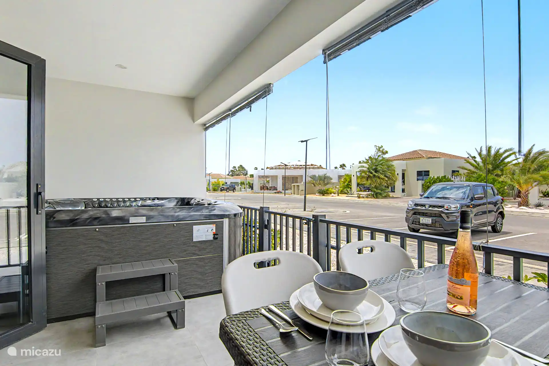 Veranda with Jacuzzi