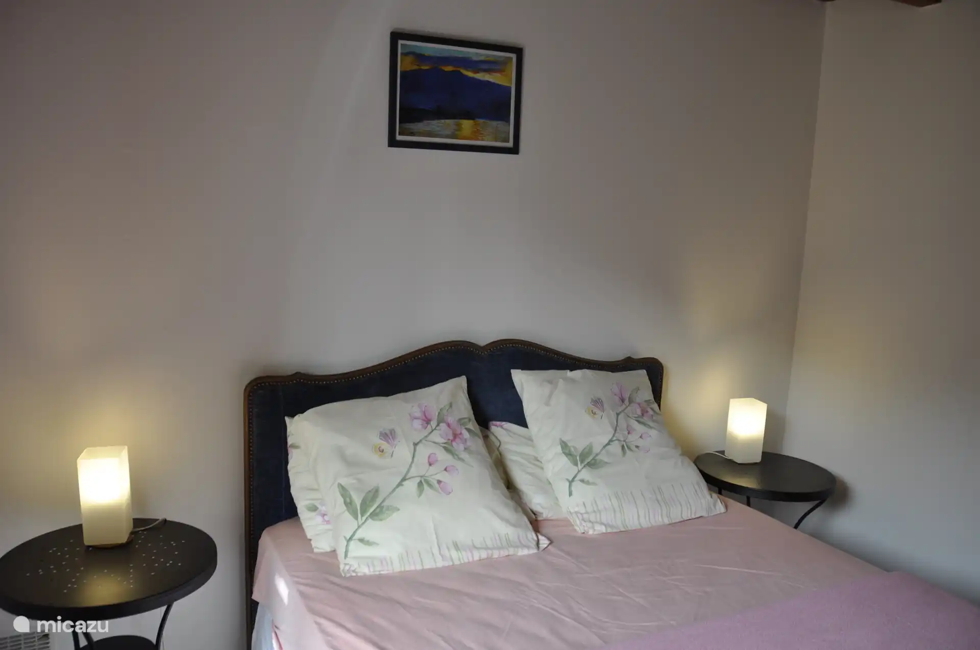 bedroom with double bed