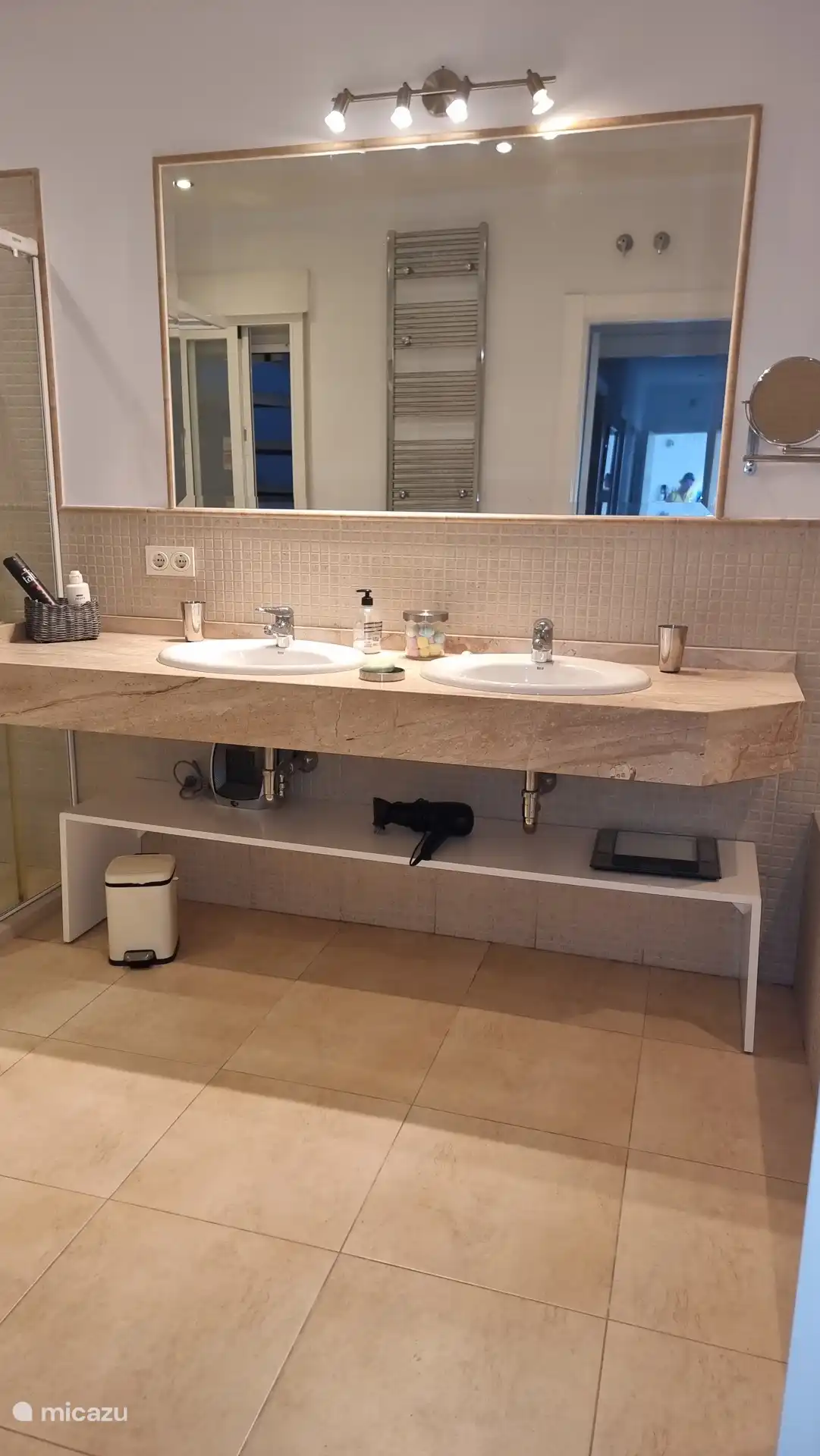 Badezimmer 1