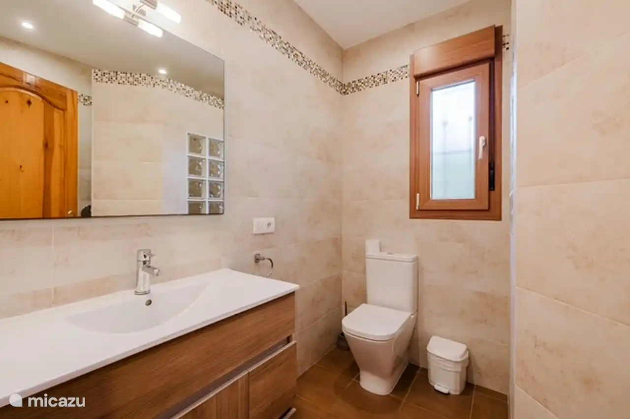 Baño 2 (separado)