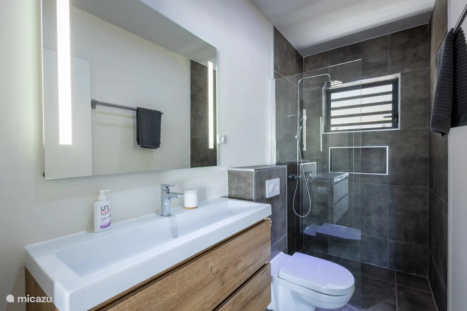Salle de bain 2