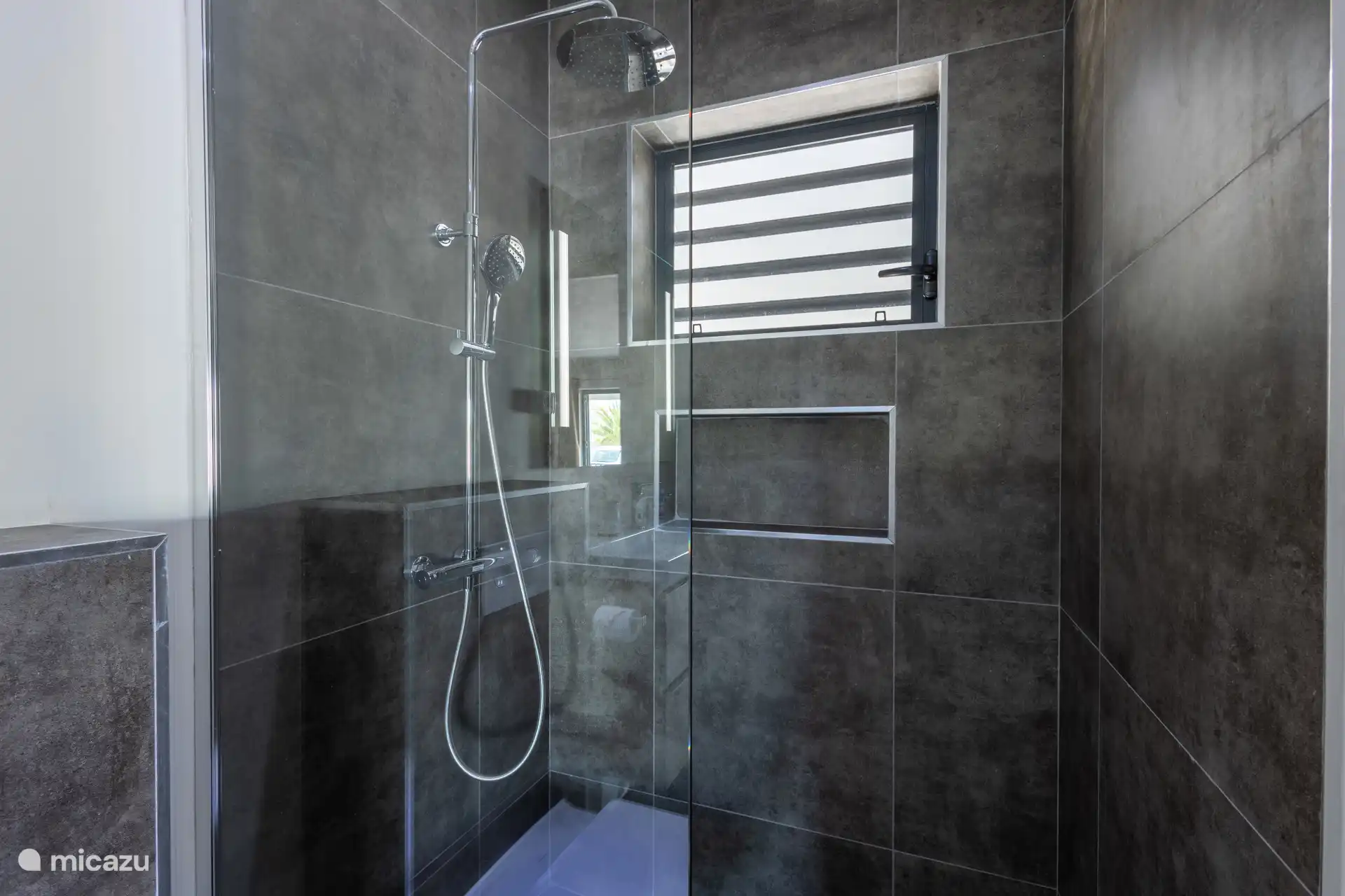 Salle de bain 2