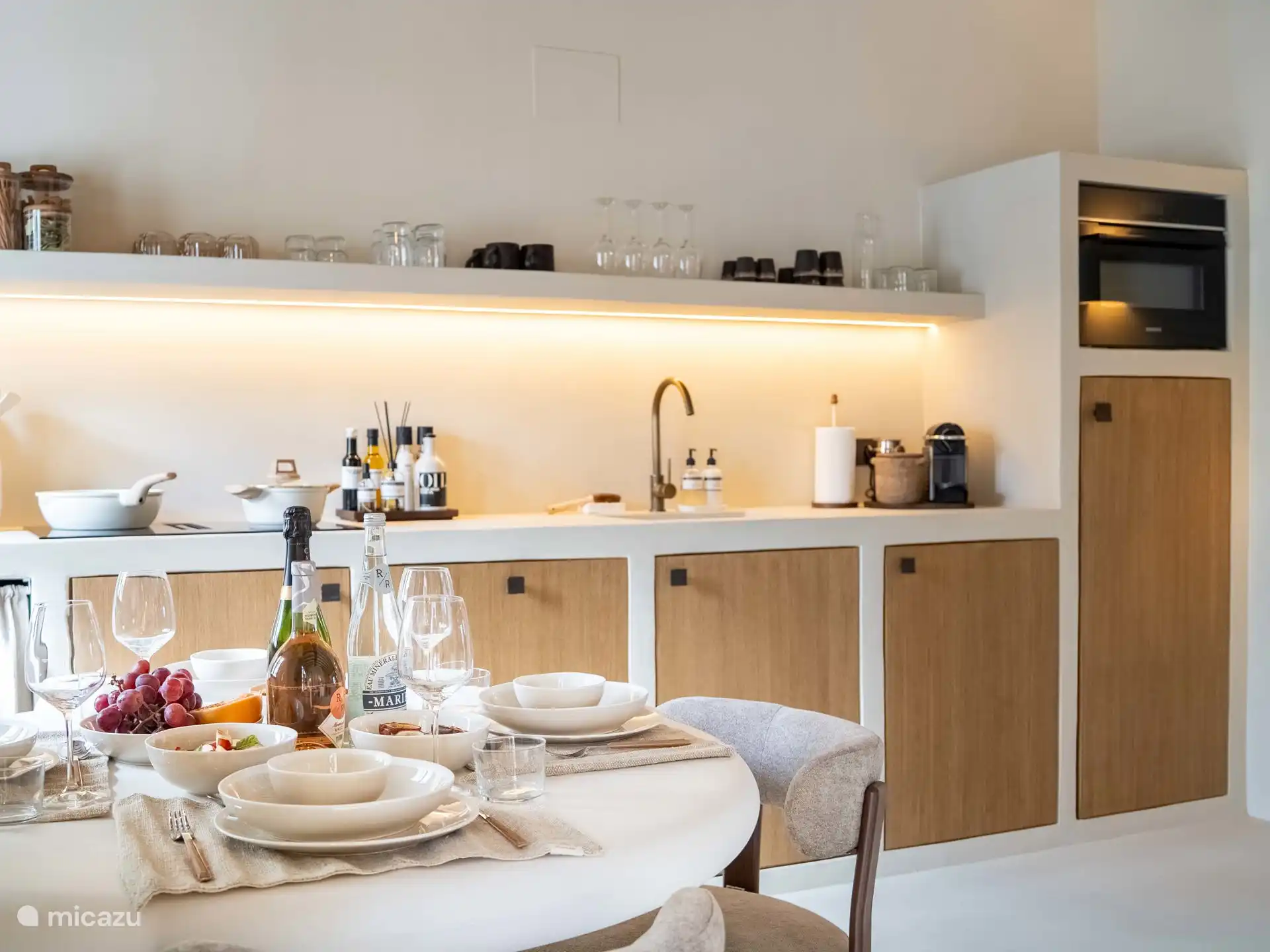 The James - Cocina con todos los electrodomésticos 