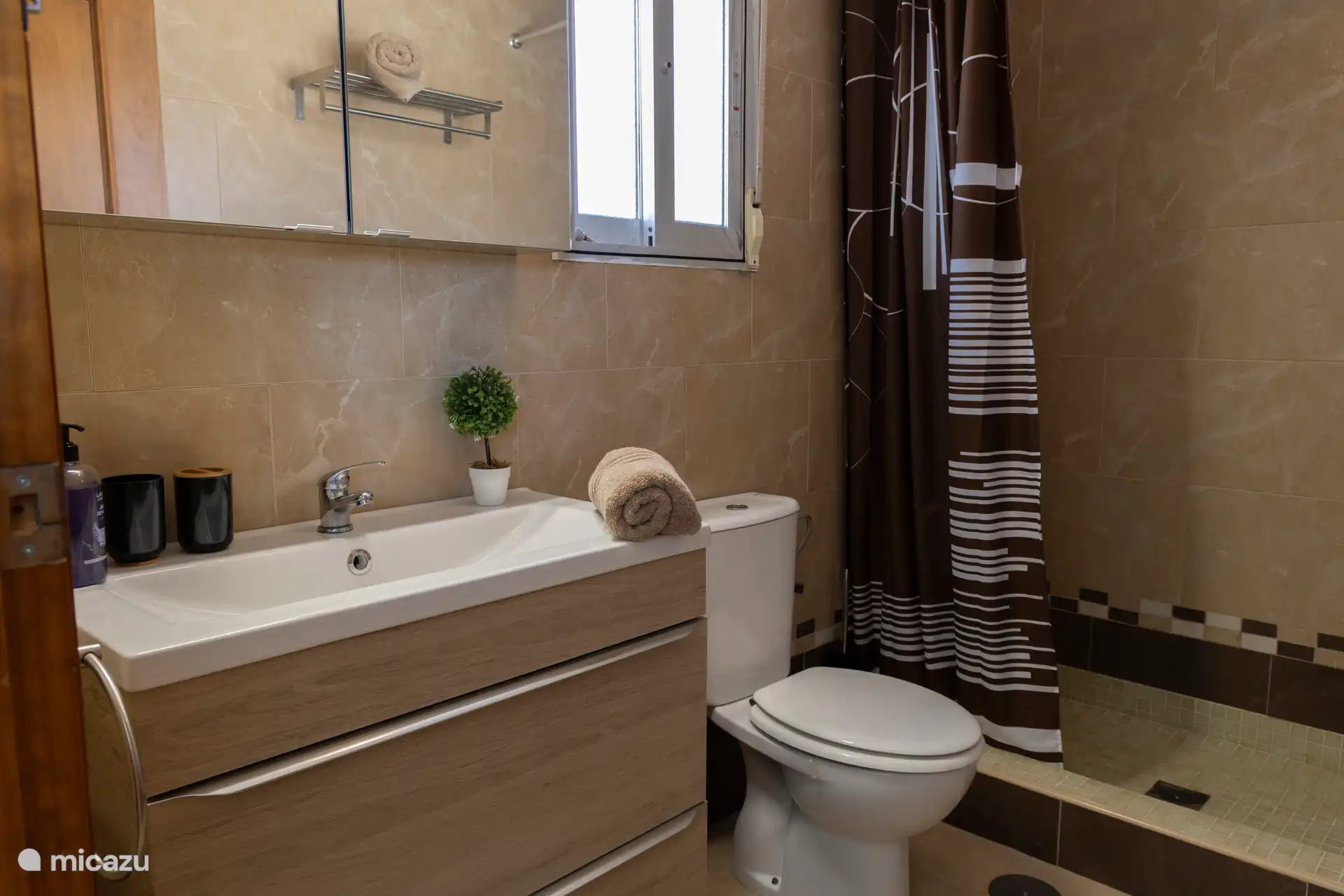 Ensuite bathroom