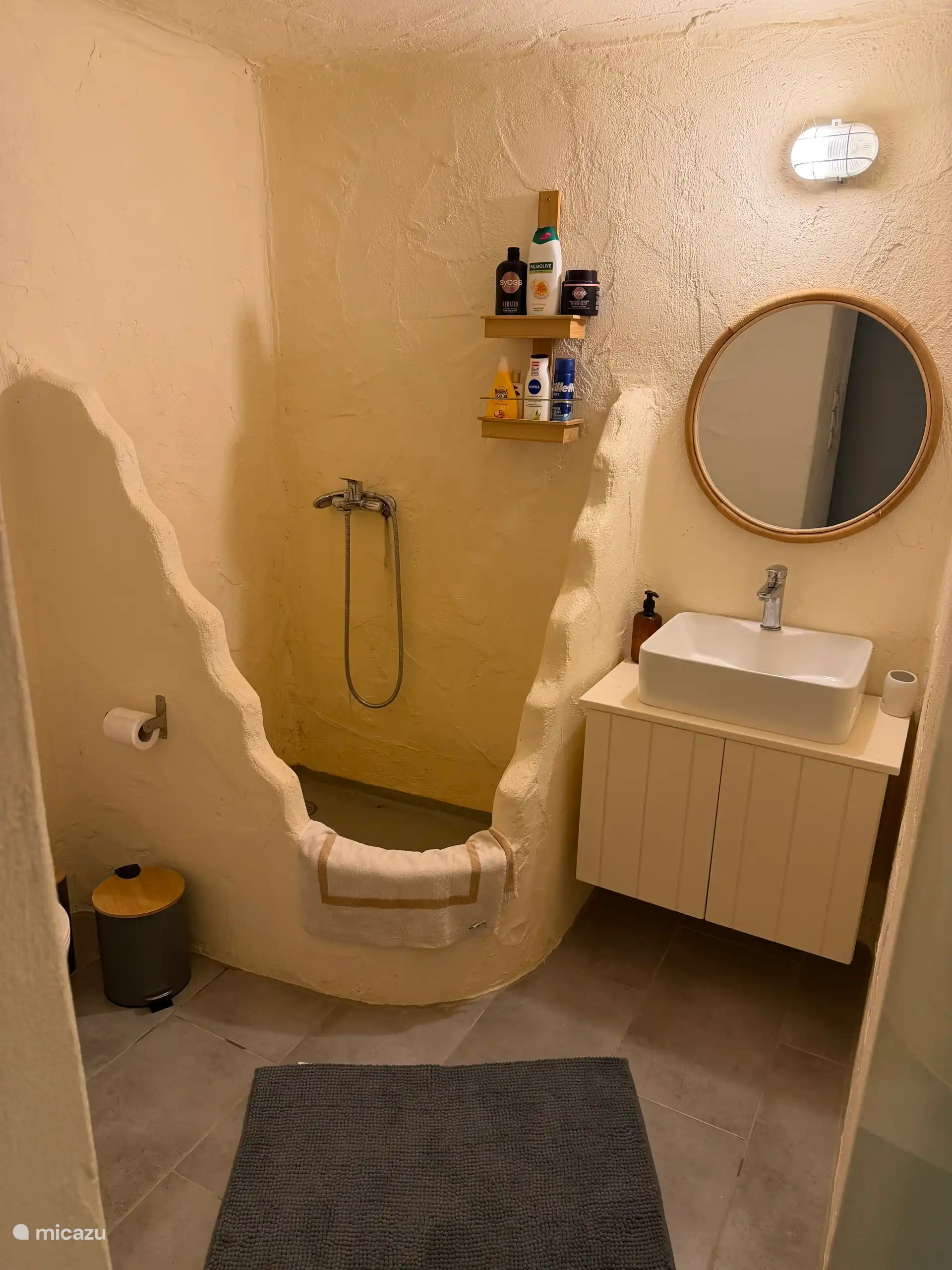 Bathroom 2