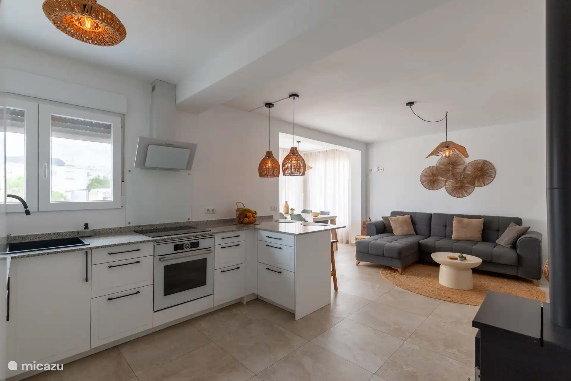 Woonkamer en keuken