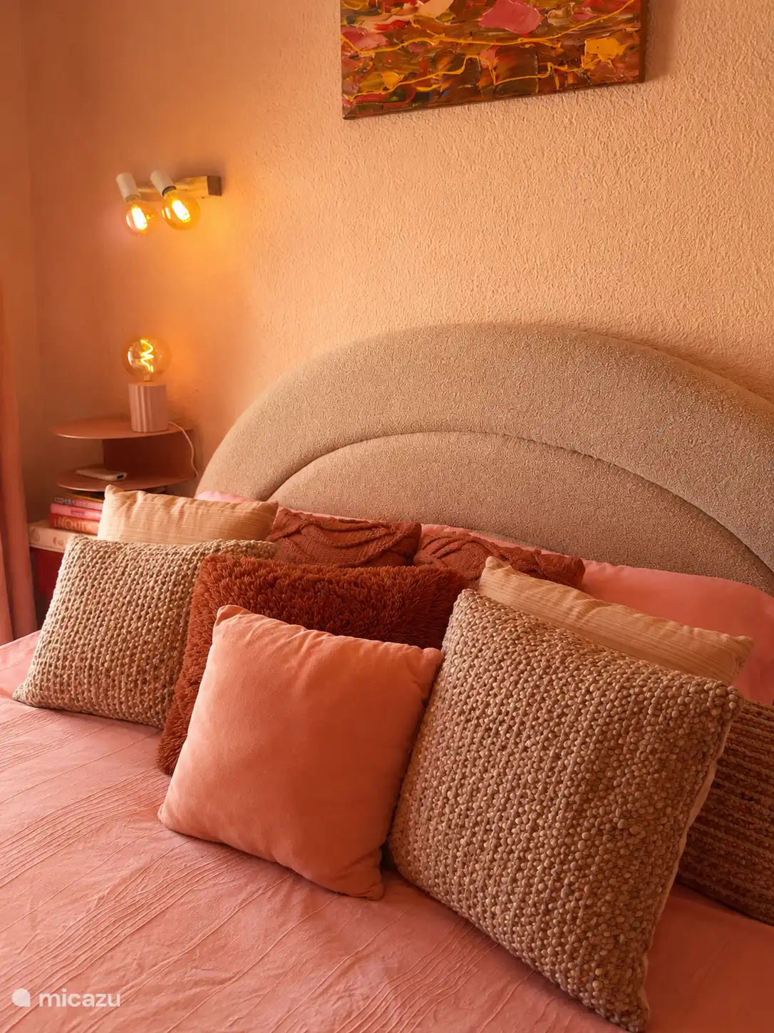 Neues Zwei-Personen-Bett im Retro-Stil in Casa Hibiskus 