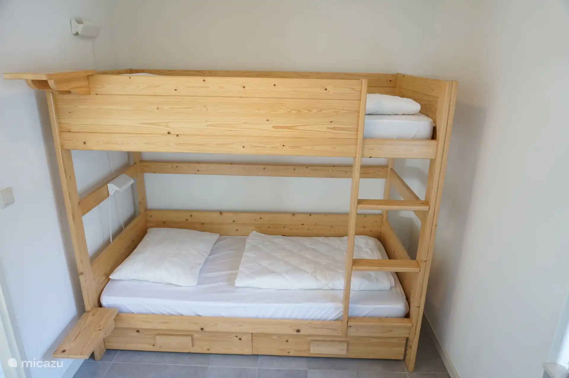 Bunk bed downstairs bedroom