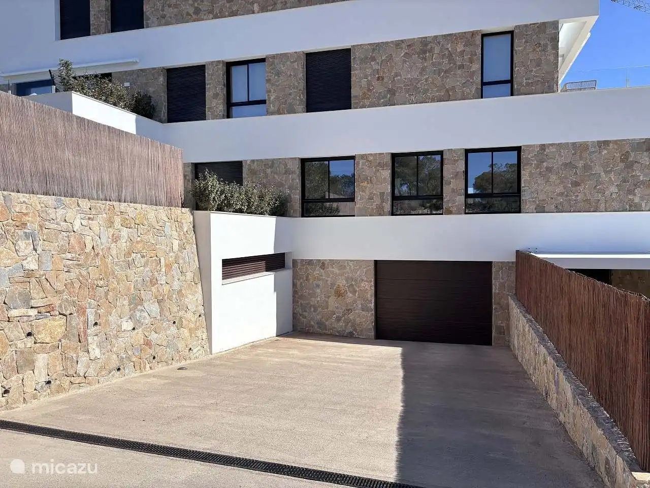 Entrada al garaje