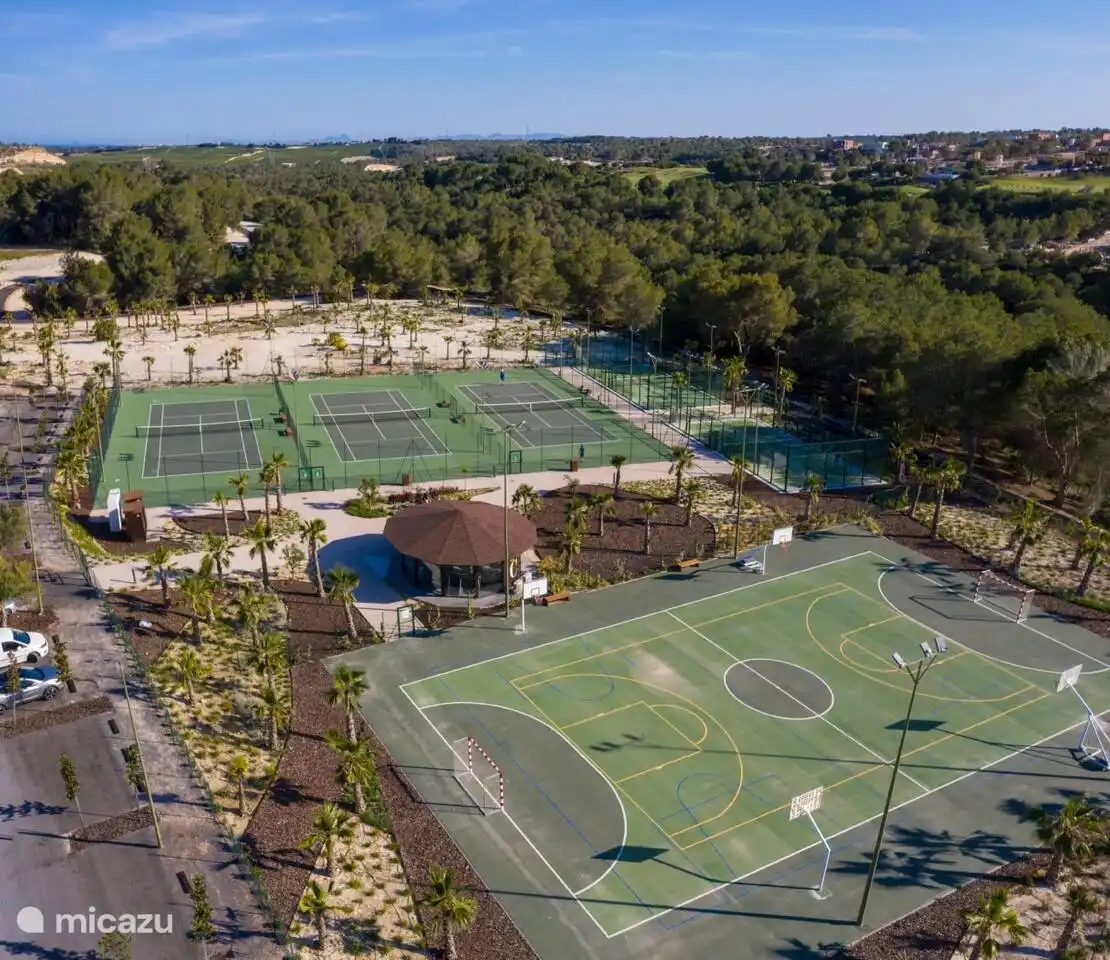 Tenis, Padel y Pickleball en Las Colinas