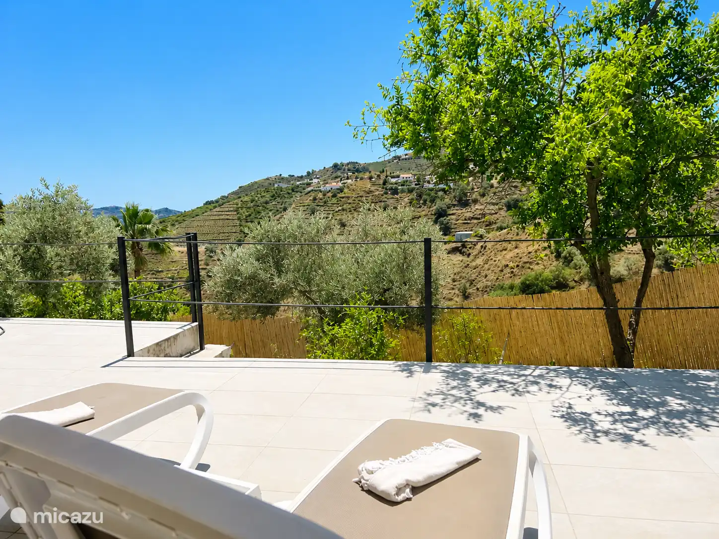 Seitenterrasse Casita