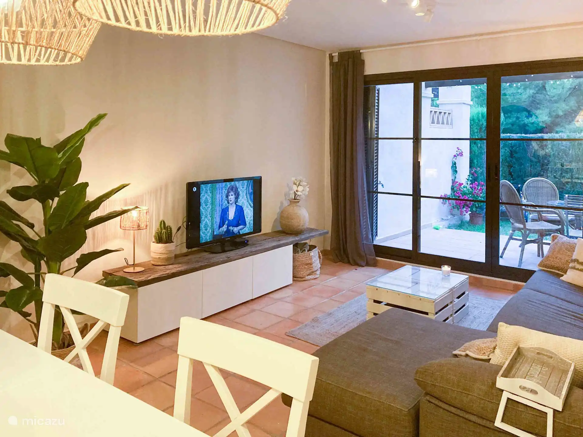 Casa Leon - Salon avec accès à la terrasse