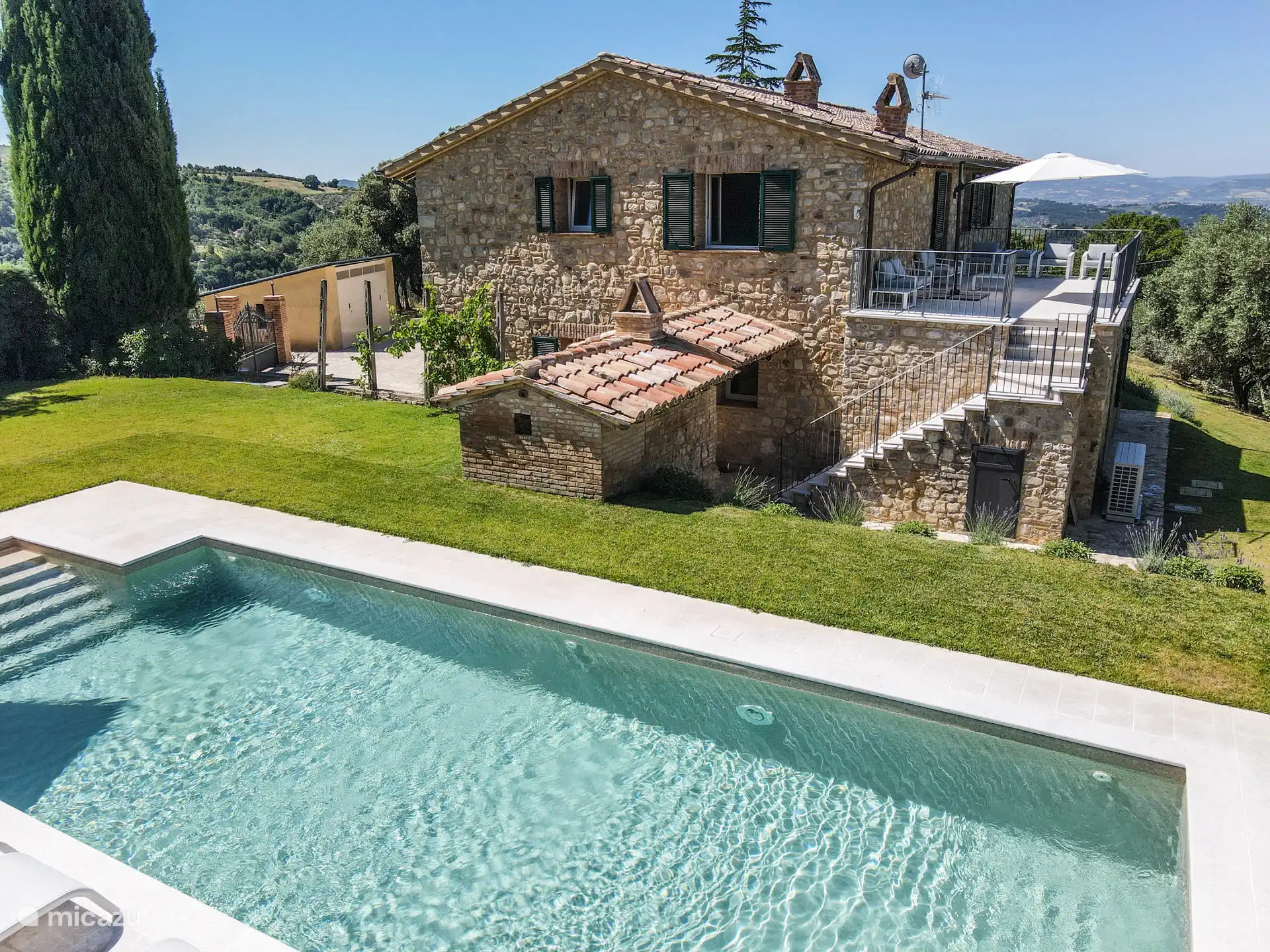 Nouvelles location de vacances Italie, Ombrie, Castelleone – villa Villa avec piscine privée près de Todi
