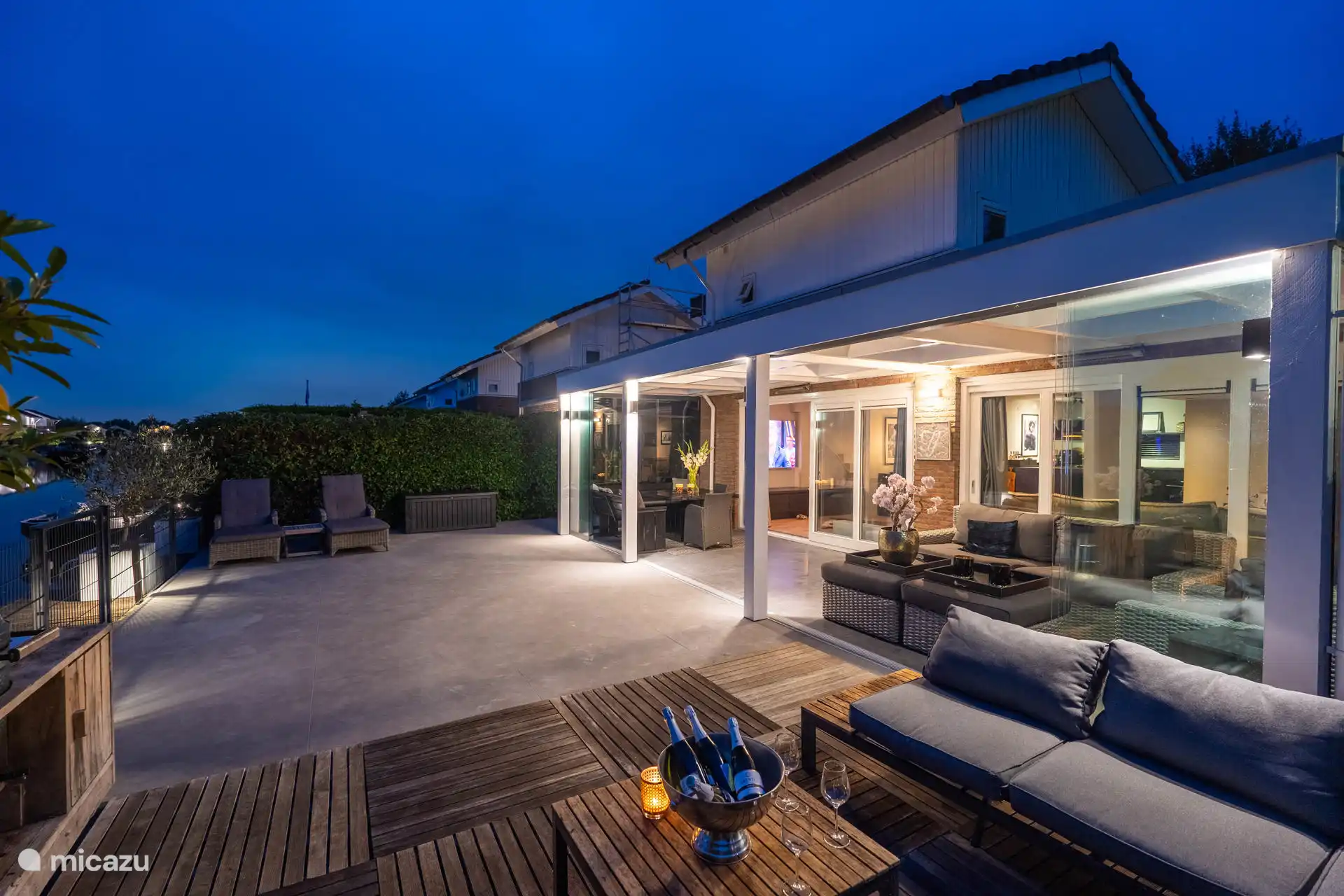 Terraza de noche
