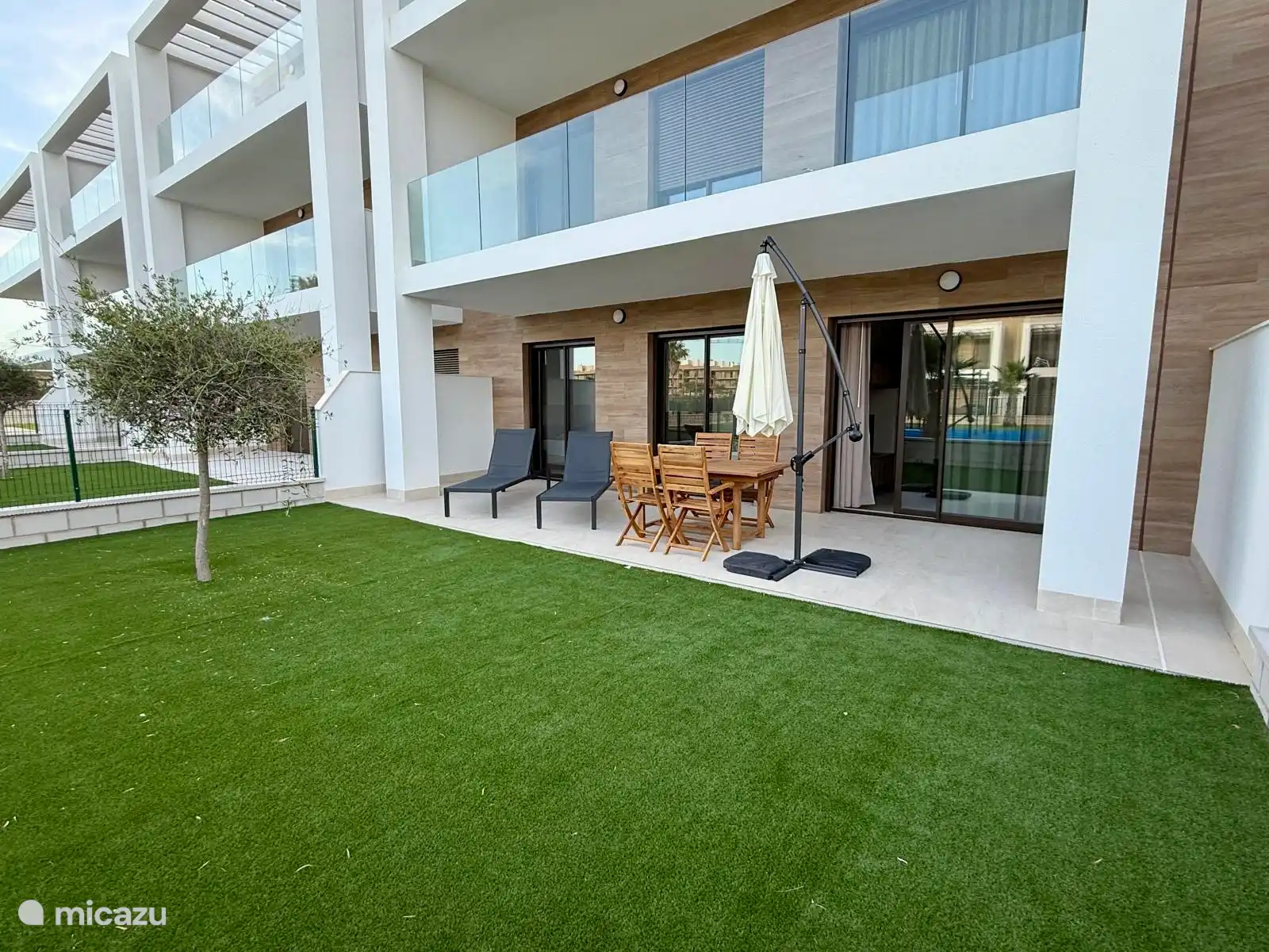 Prive tuin van het appartement