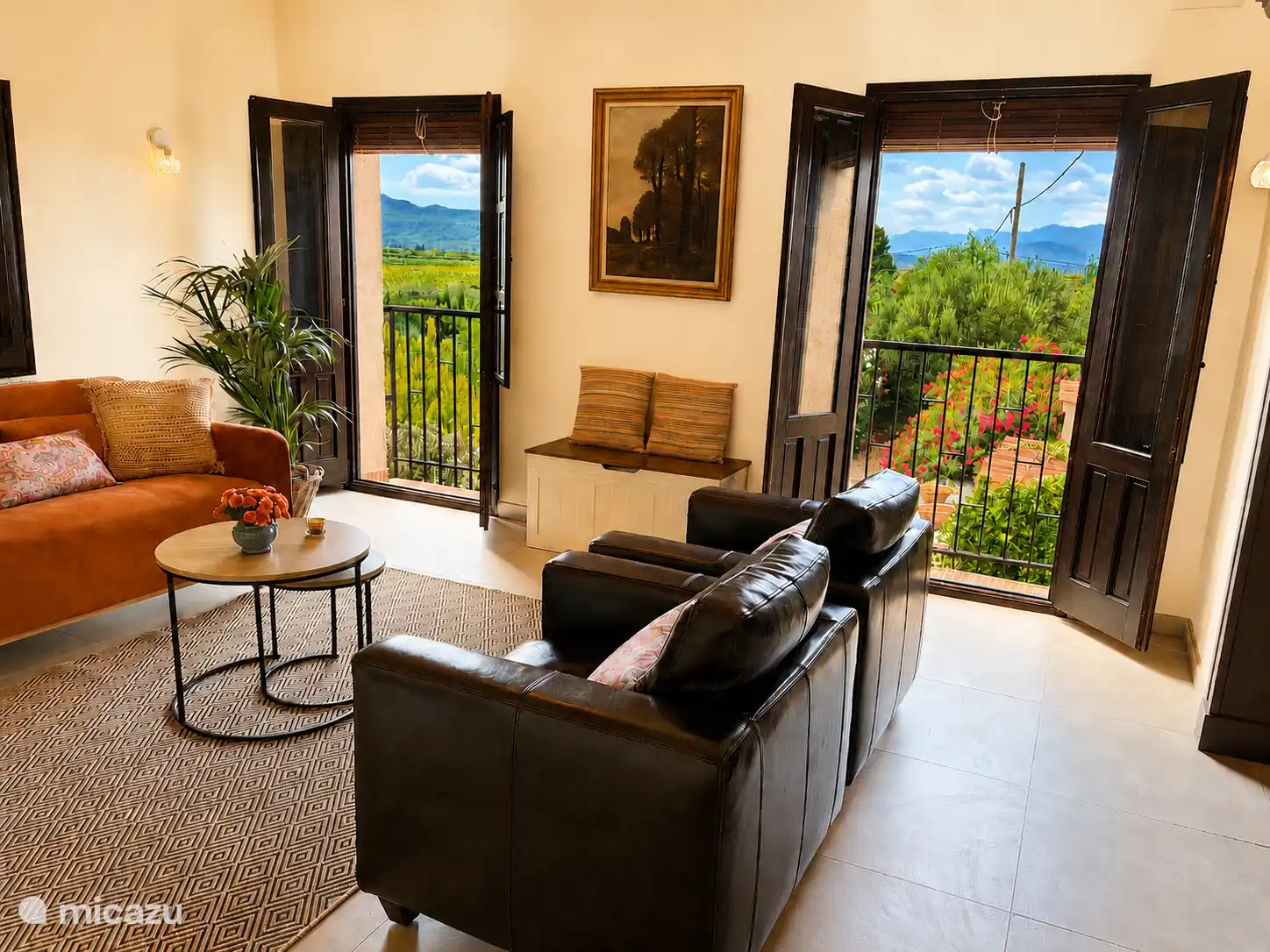 Vista desde las puertas francesas del balcón