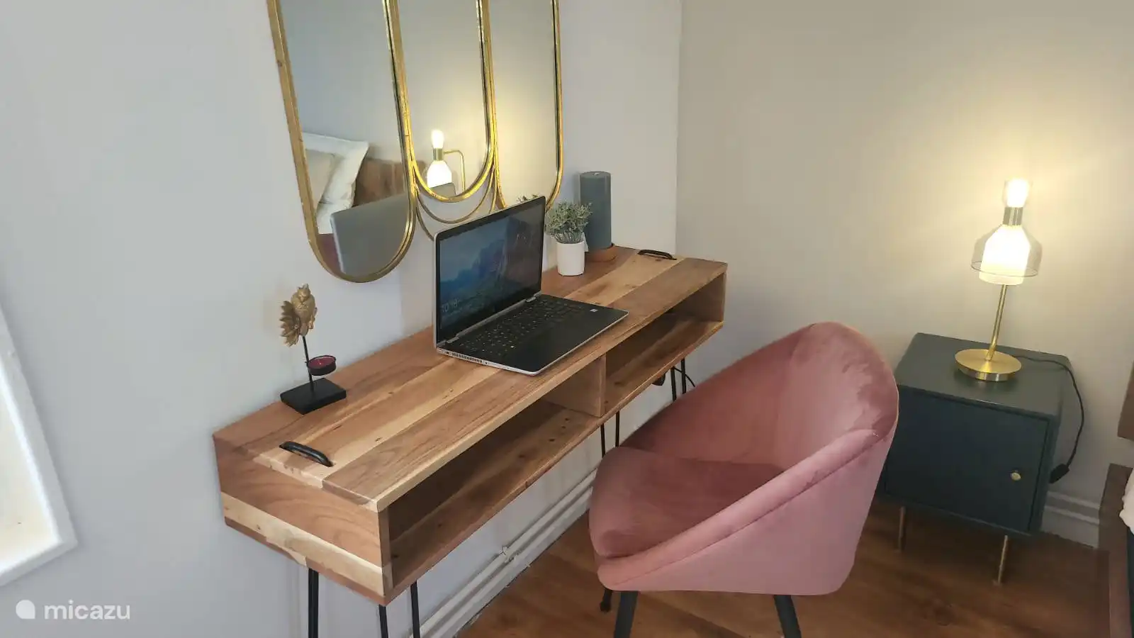 Dormitorio 1 y espacio de oficina para teletrabajo 