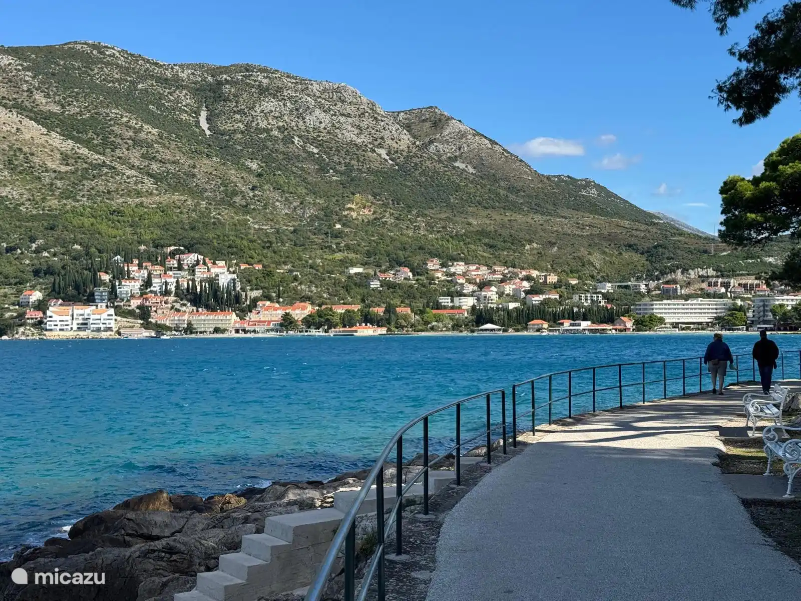 Bahía con hotel Epidaurus con vistas al apartamento 