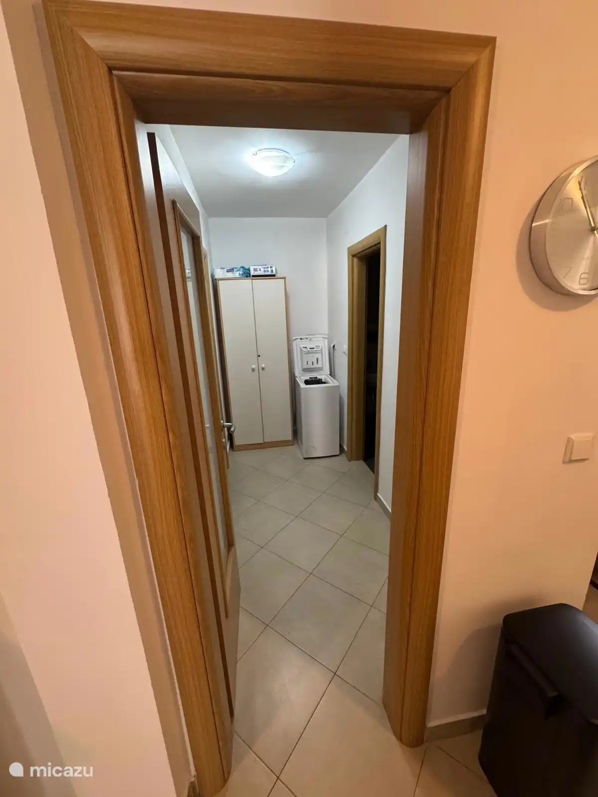 El apartamento Maja está equipado con lavadora y aspiradora 