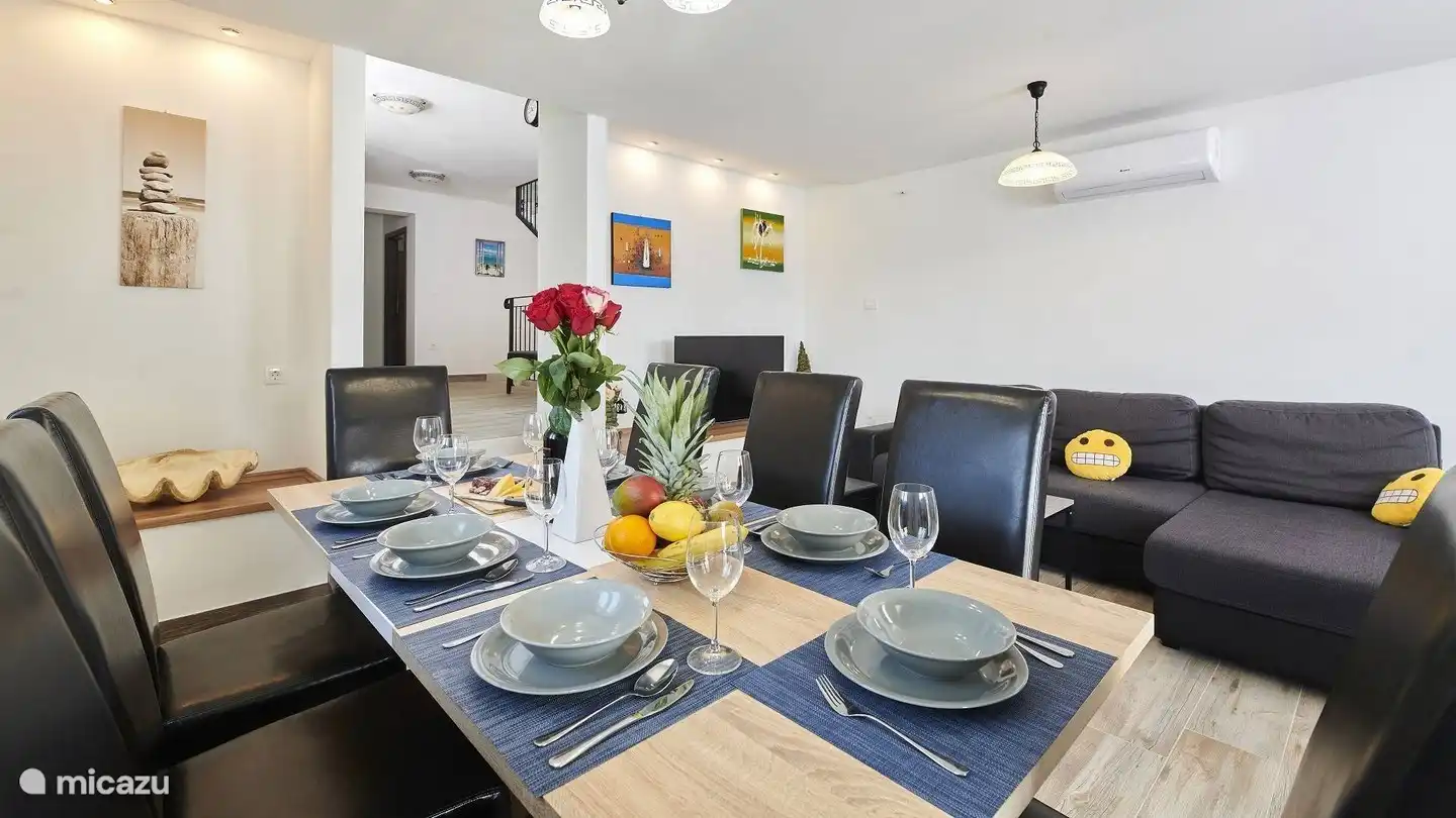 eettafel