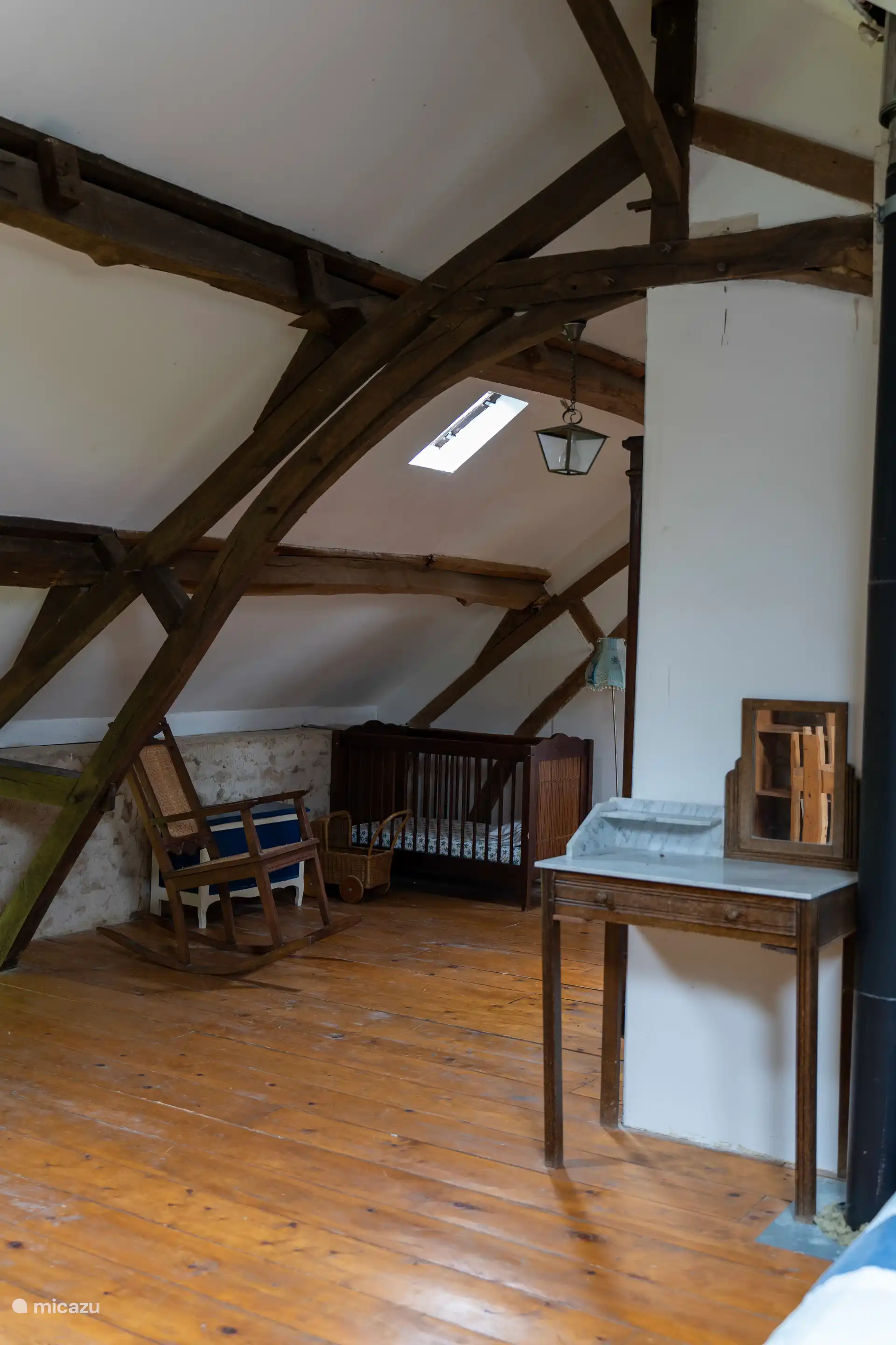 Slaapkamer 2 met ledikantje