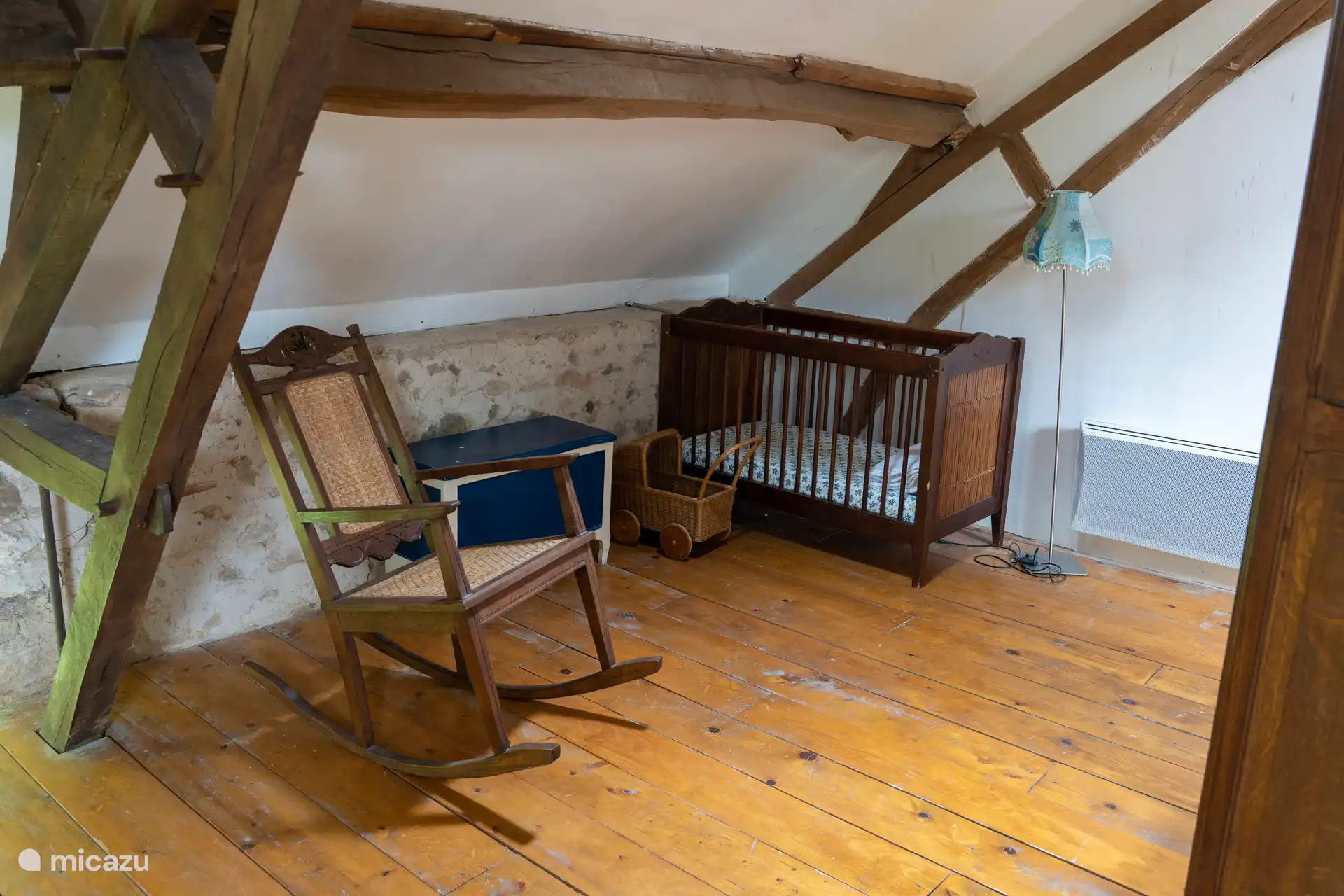 Slaapkamer 2 met ledikantje
