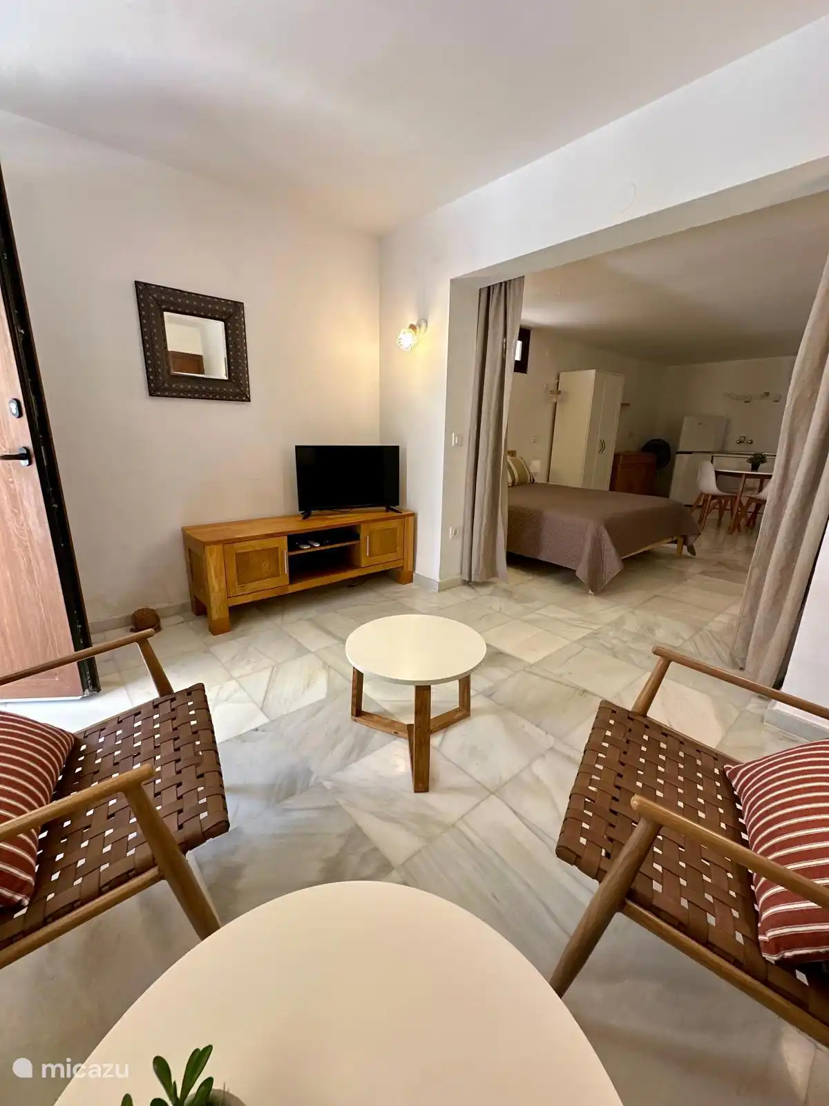 casa Querencia, studio benedenverdieping