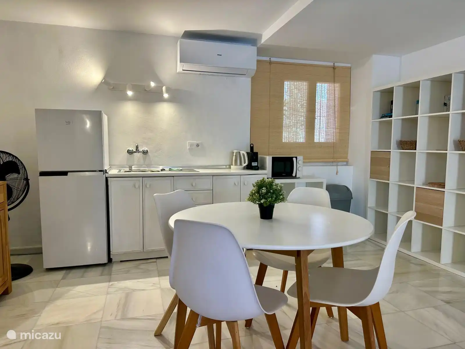 casa Querencia, keukenblok in de studio van de benedenverdieping
