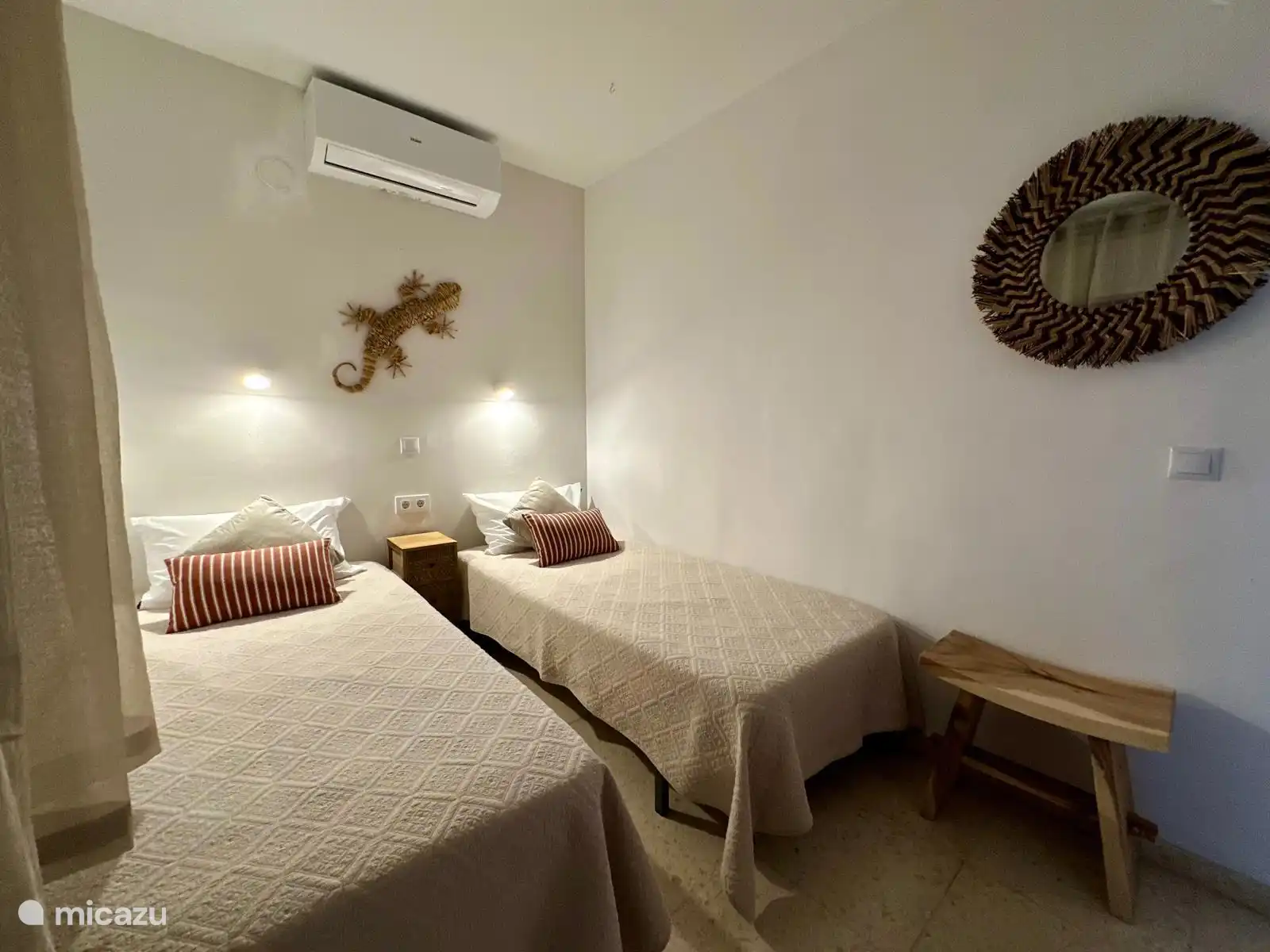 casa Querencia, slaapkamer 2, bovenverdieping met 2 enkele bedden