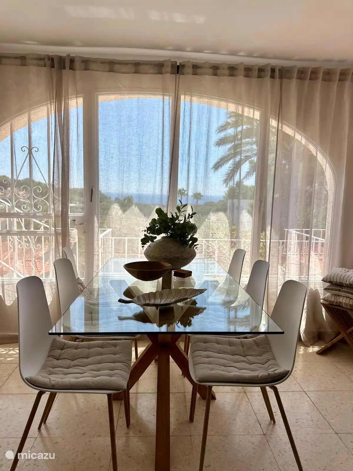 casa Querencia, eettafel 